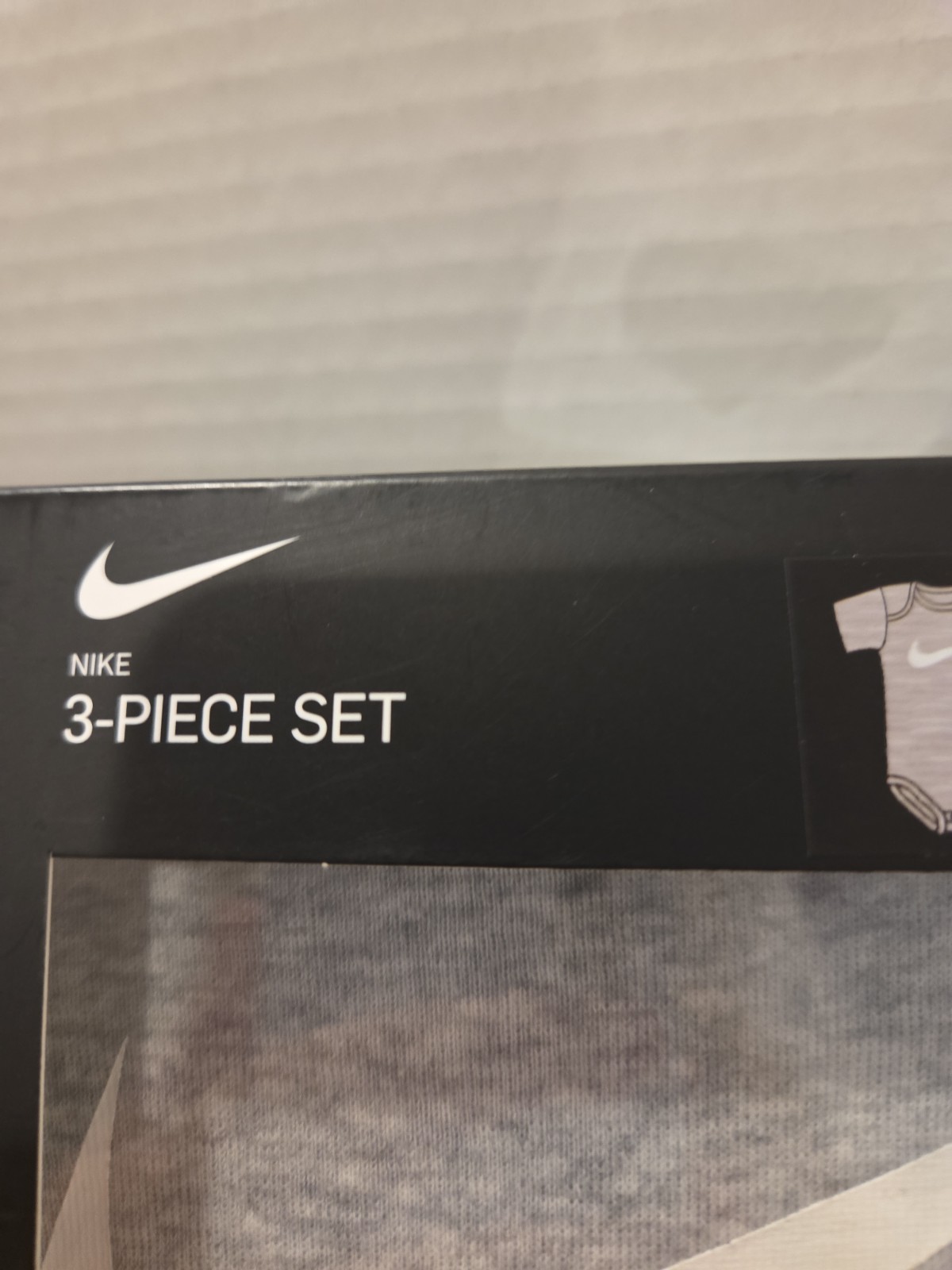 3 piece NIke giftset Grey Newborn. ONE Piece Bodysuit Hat AND Bib