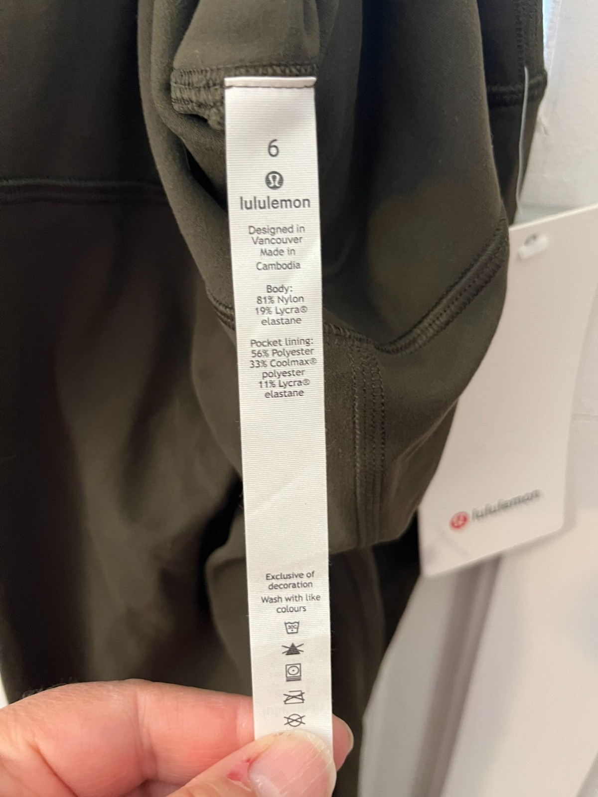 Lululemon Align Pant 28″ – size 6. New with tags! (4P98)