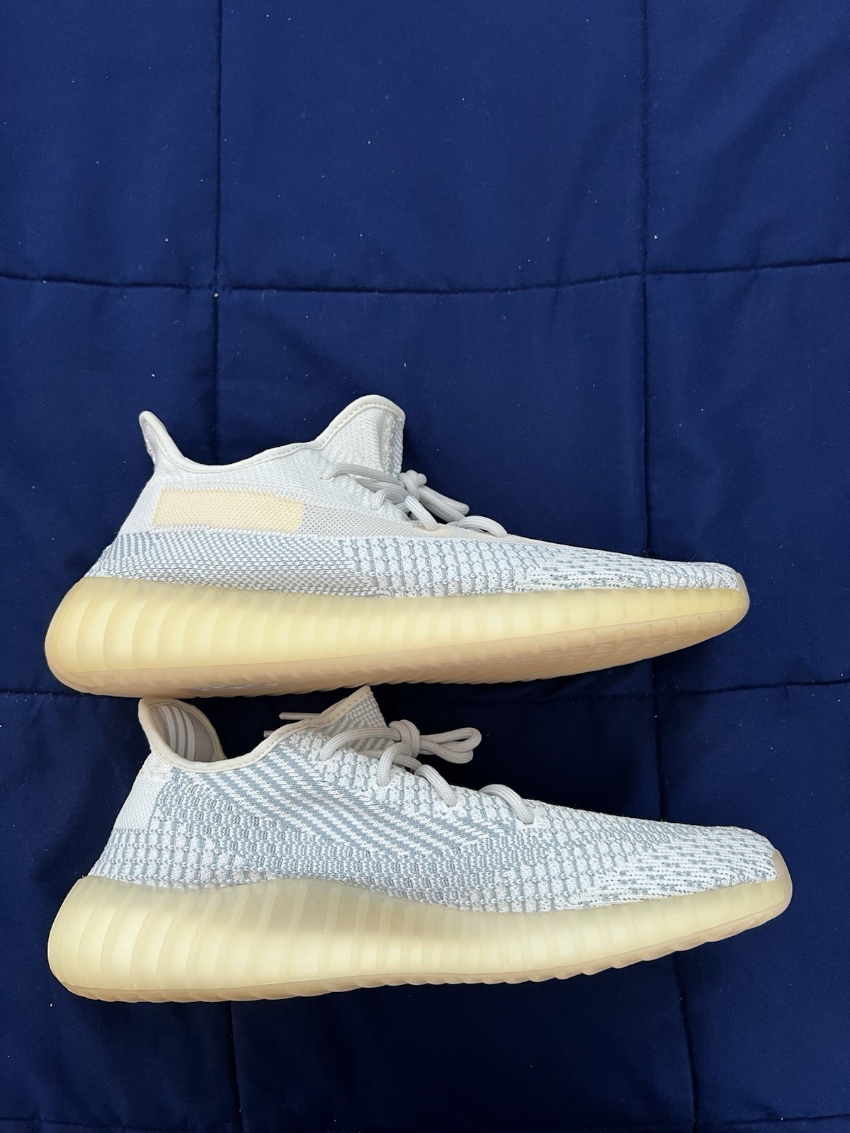 adidas Yeezy Boost 350 V2 Cloud non reflective size 11.5 “no box” worn once