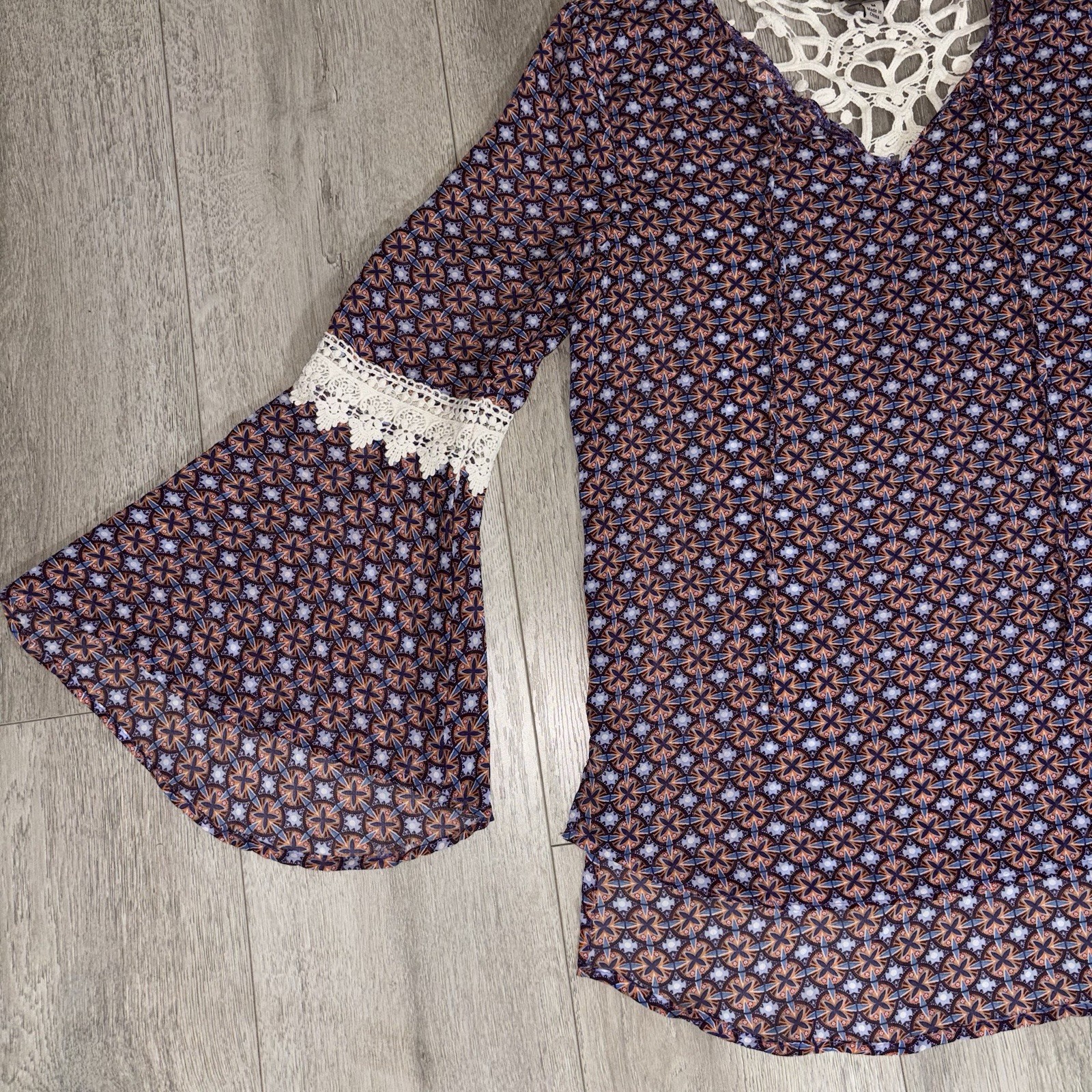 Retro 70s Style Medallion Peasant Top Dramatic Flare Sleeves & Lace Boho