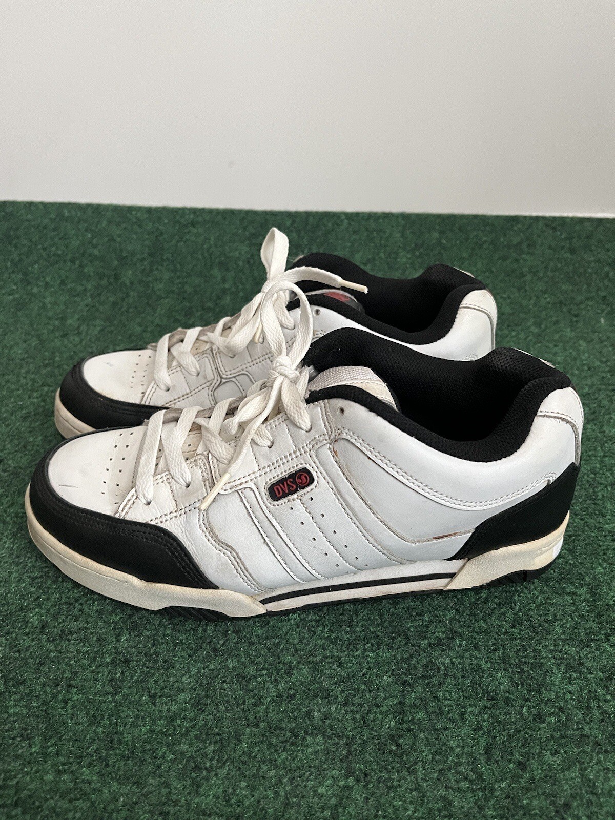 DVS Berra Skateboarding or Casual Shoes Sneakers Y2k VTG Men size 9 Skate