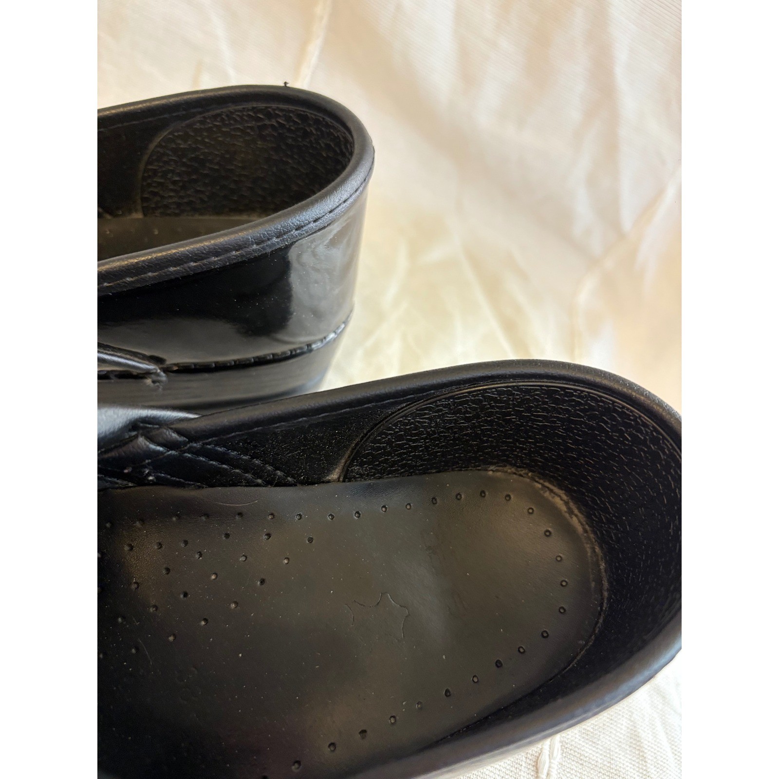 Dansko Professional Black Patent Leather Clogs Womens Size 38 Nursing Shoes