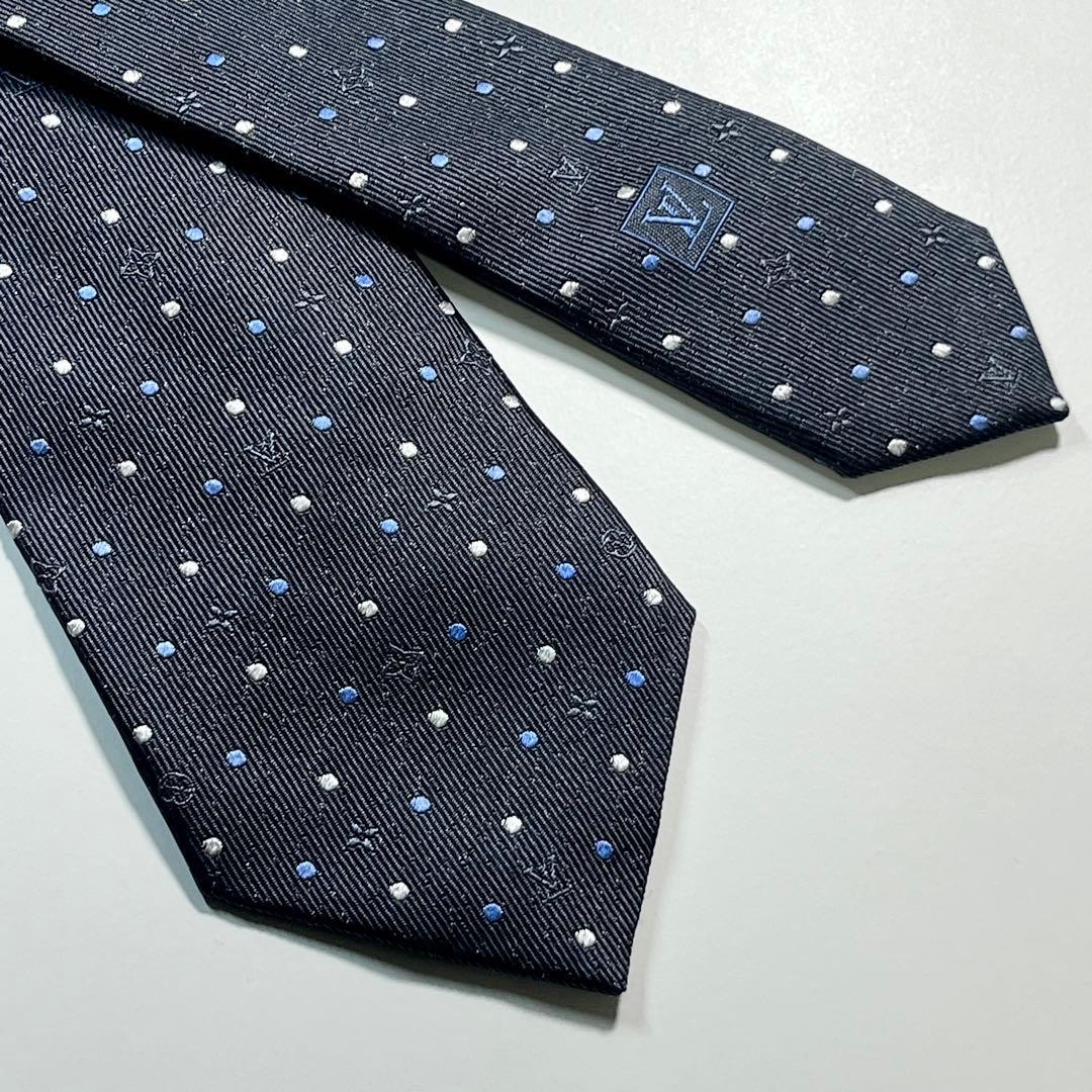 LOUIS VUITTON Monogram Dot Narrow Tie Charcoal Gray Silk 2.8 in
