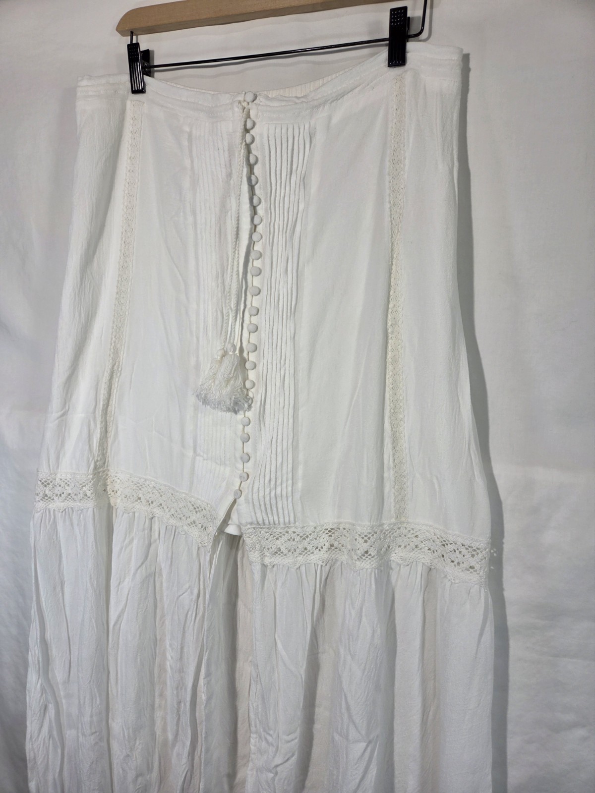 Shyanne Maxi Skirt Women Large White Western Boho Lace Pintuck Tassel Tiered