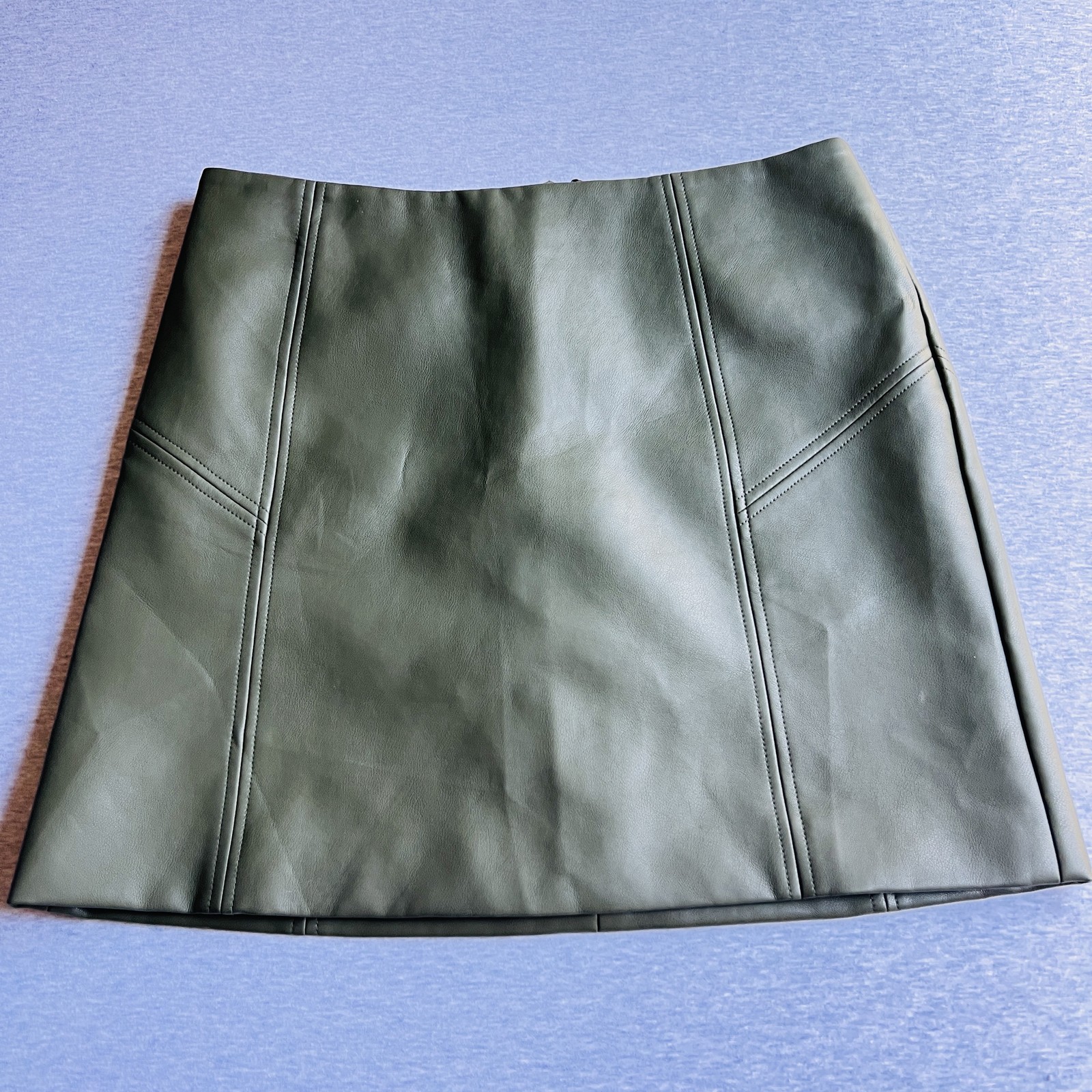 Bagatelle Collection Mini Skirt Womens Large Green Faux Leather Lined PU Vegan