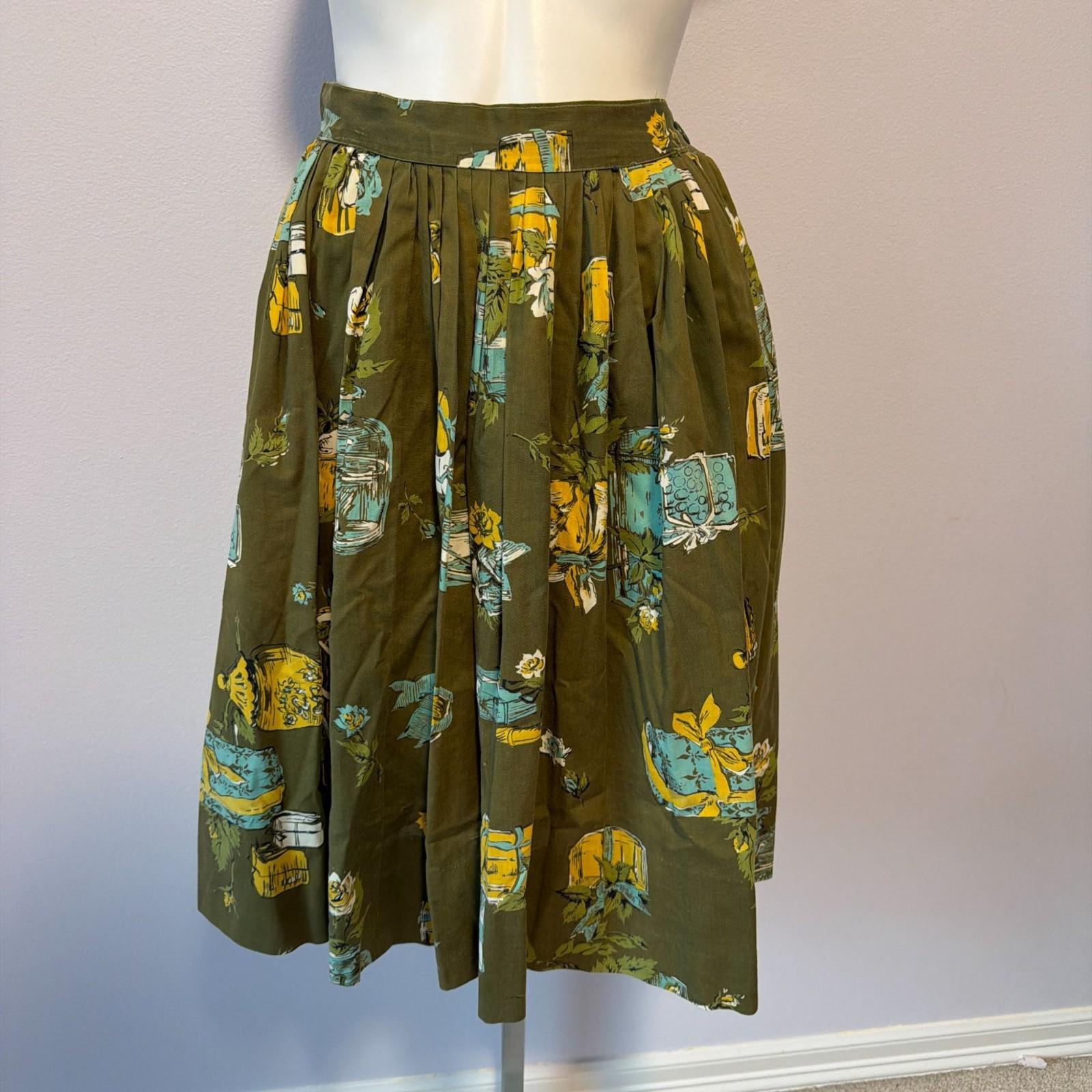 Vintage 50s Novelty Print Skirt Olive Green Cotton Perfume Bottle Rose Gift S