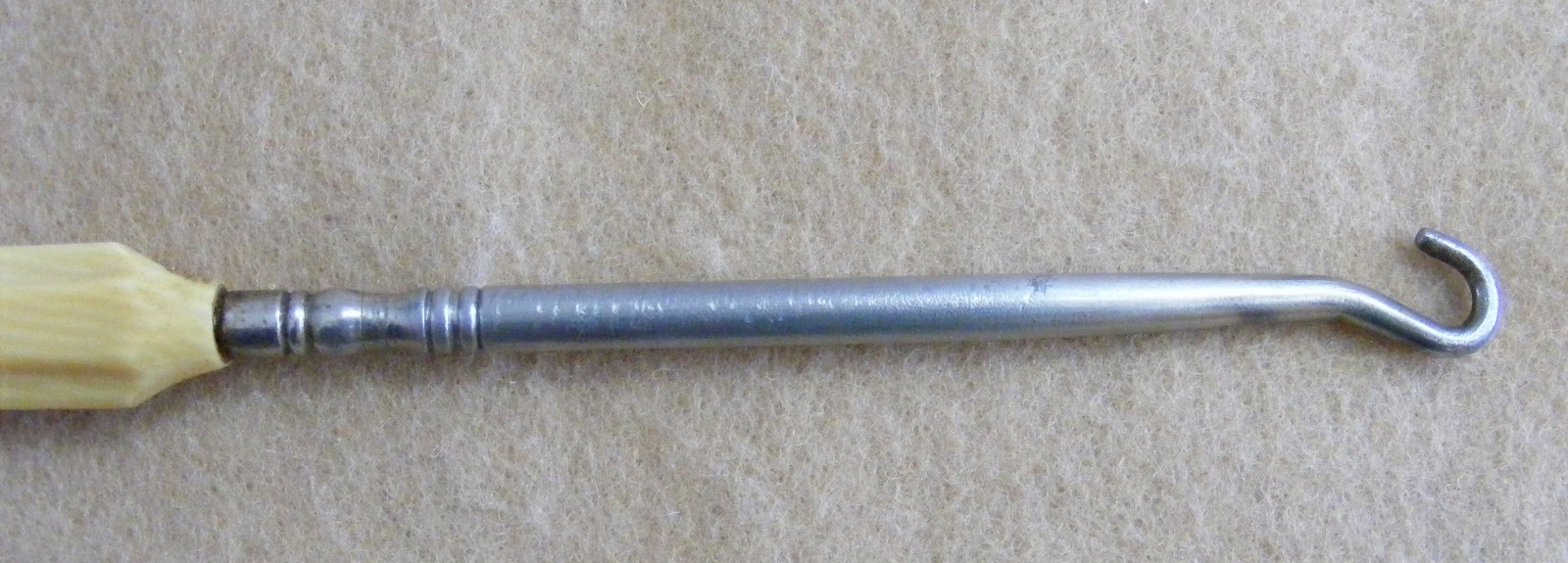 VINTAGE SHOE BUTTON HOOK IVORY HANDLE 7 1/2” LONG