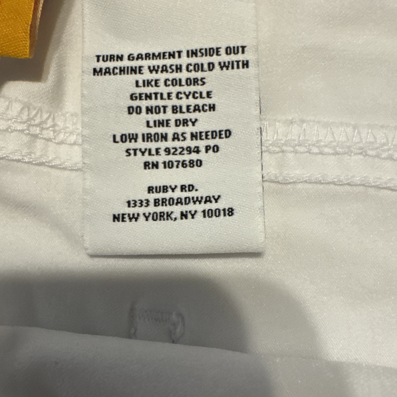 Ruby Rd Woman White stretch pull-on capri pants rayon/nylon/spandex 18W