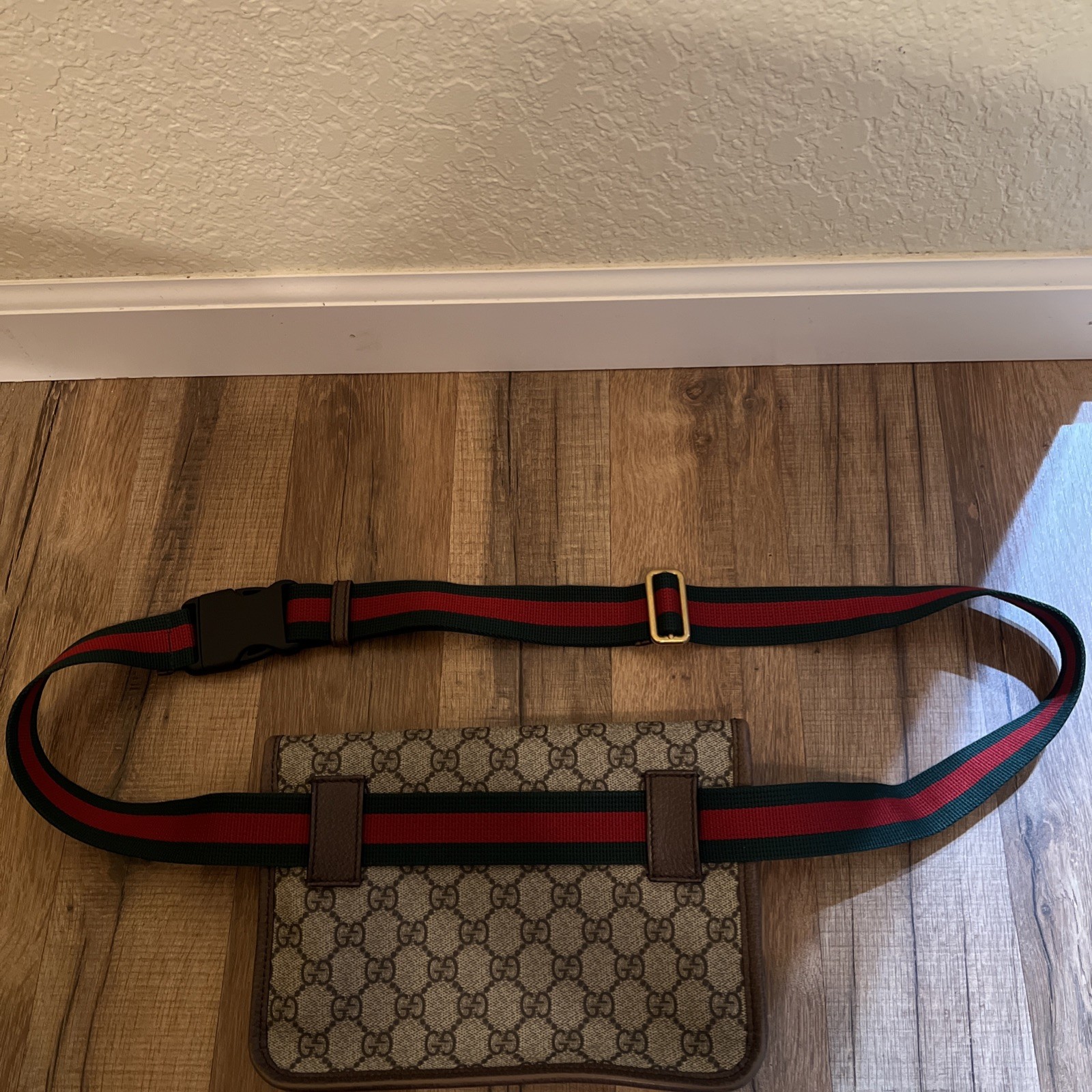 Gucci GG Supreme canvas belt bag