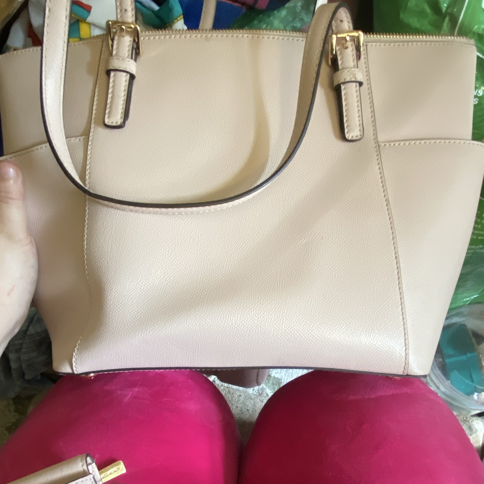 Michael Kors Beige Tote Zip Top Gold Hardware Lined Pockets Bottom Studs