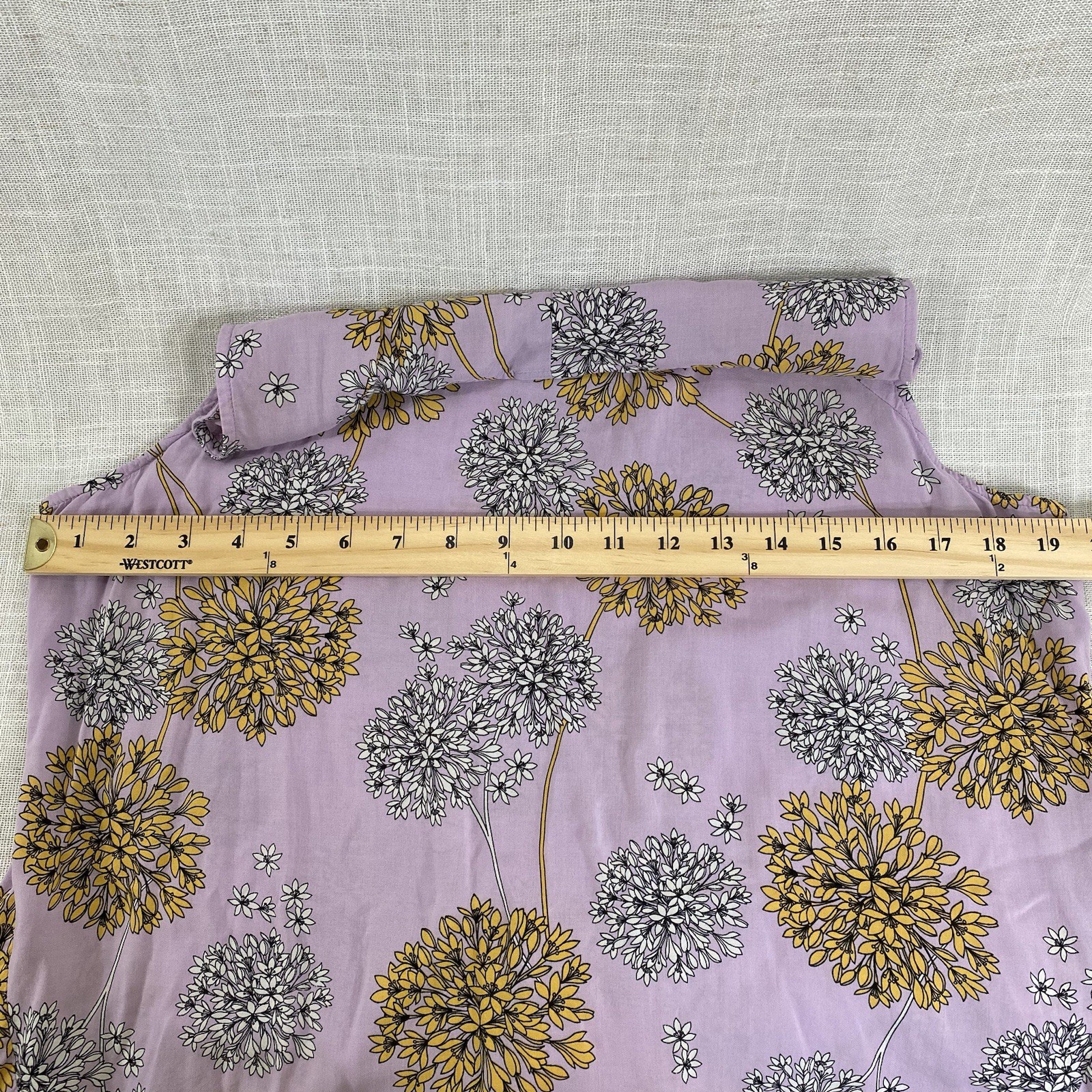 a.n.a. A New Approach Tank Top Blouse Womens L Rayon Purple Floral Beach Fairy