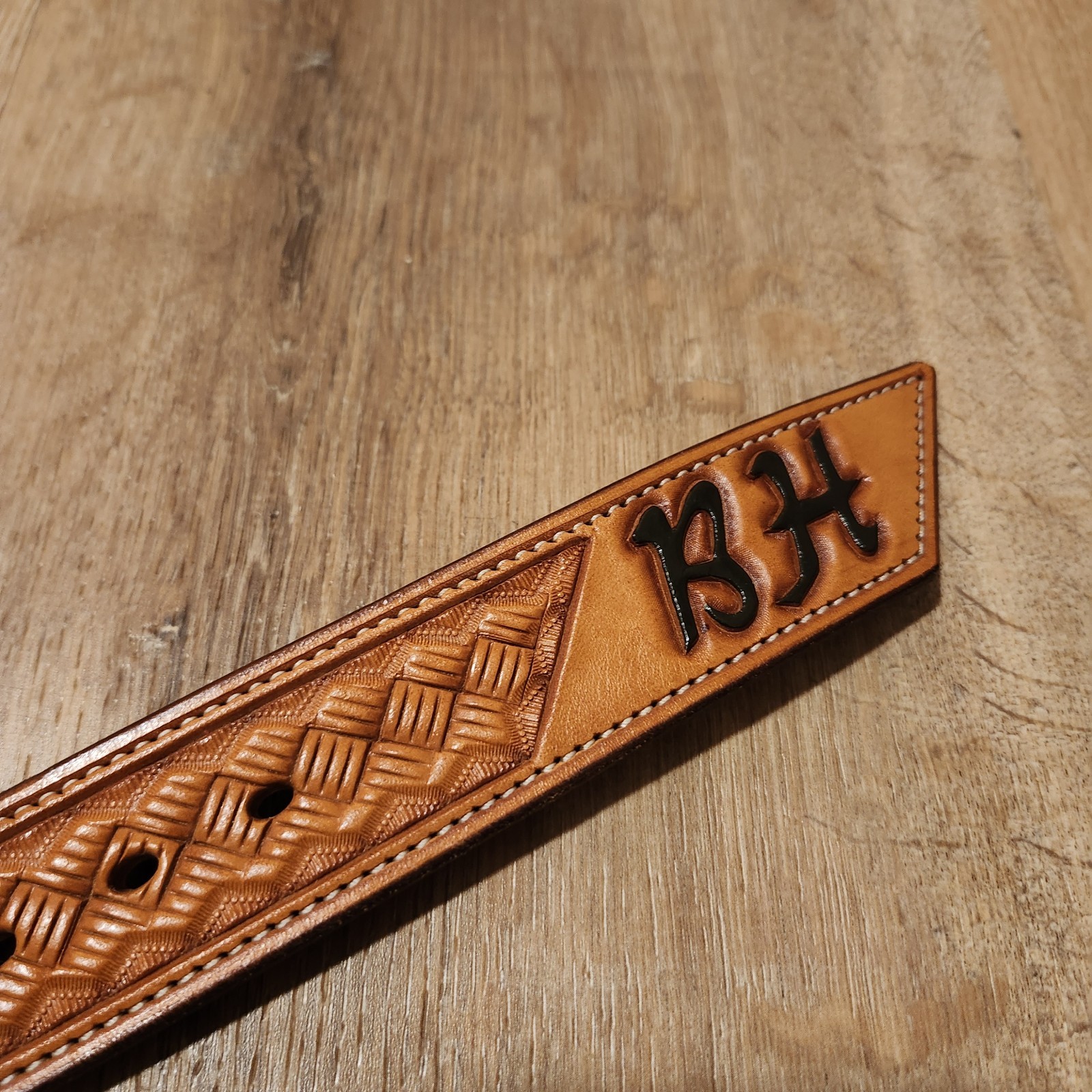 Custom Handmade Four Shoes Leather Alligator Belt Monogram “BH” Sz 32 Texas Made