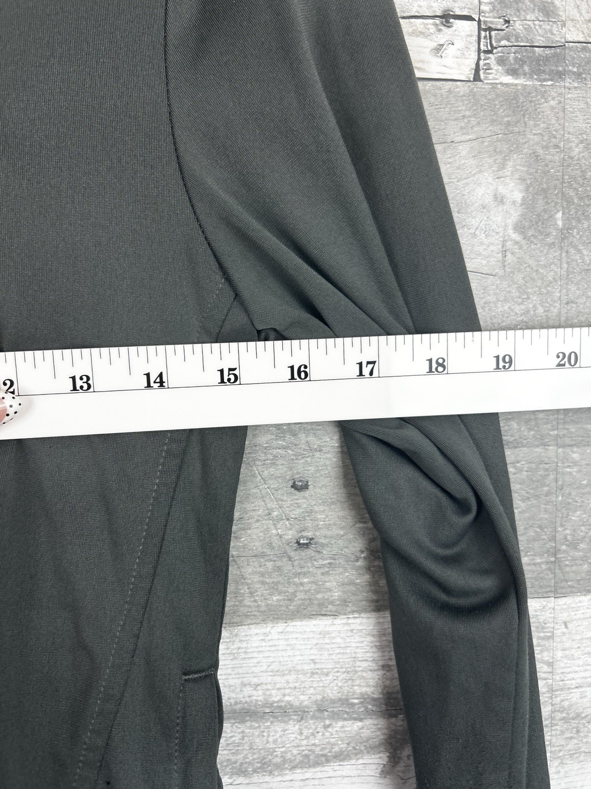 Bench. Urbanwear Women’s Small Full Zip Jacket Mock Neck Stretch Athleisure Gray