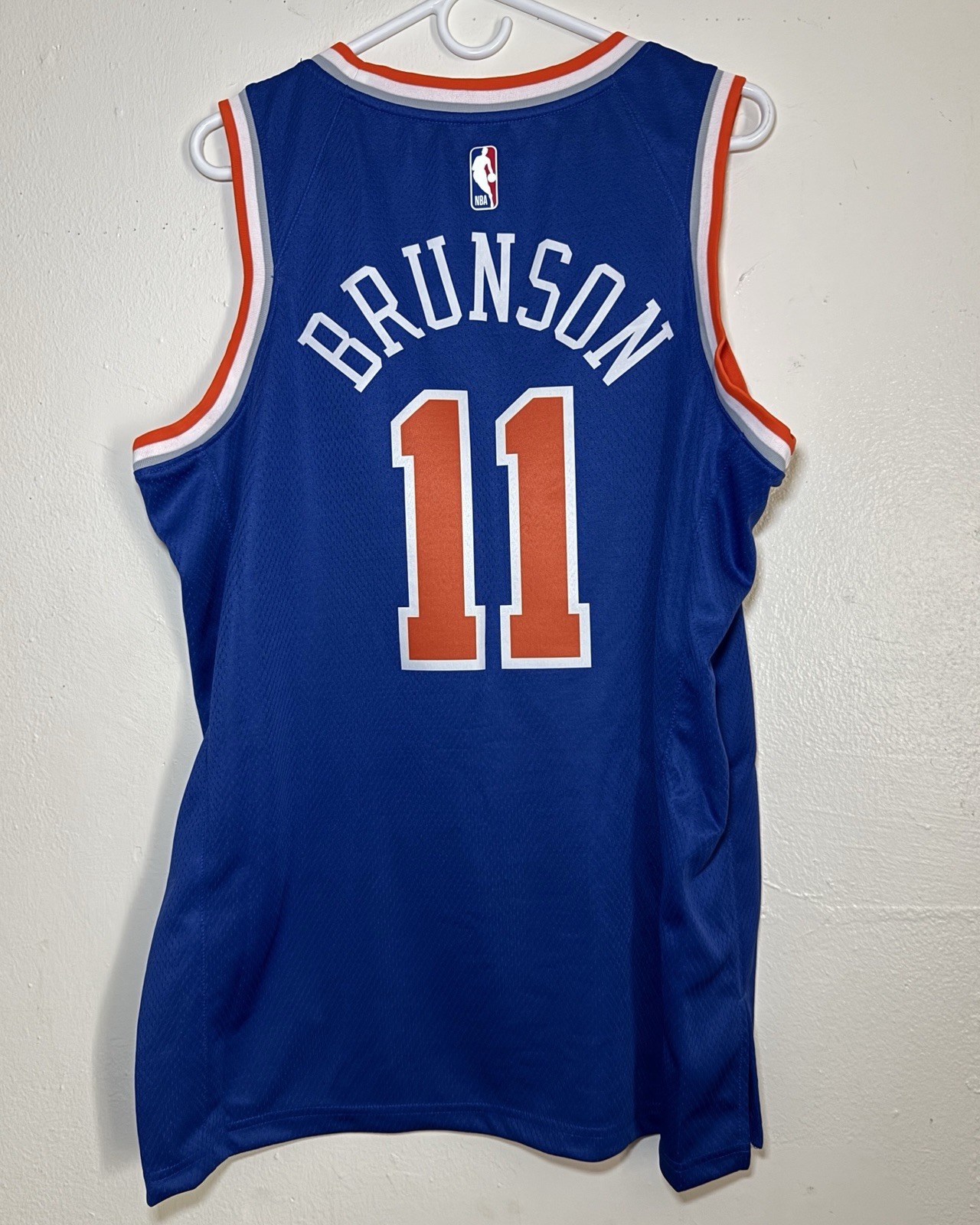 Nike x NBA New York Knicks Jalen Brunson #11 Jersey Icon Men Size L (DN2015-498)