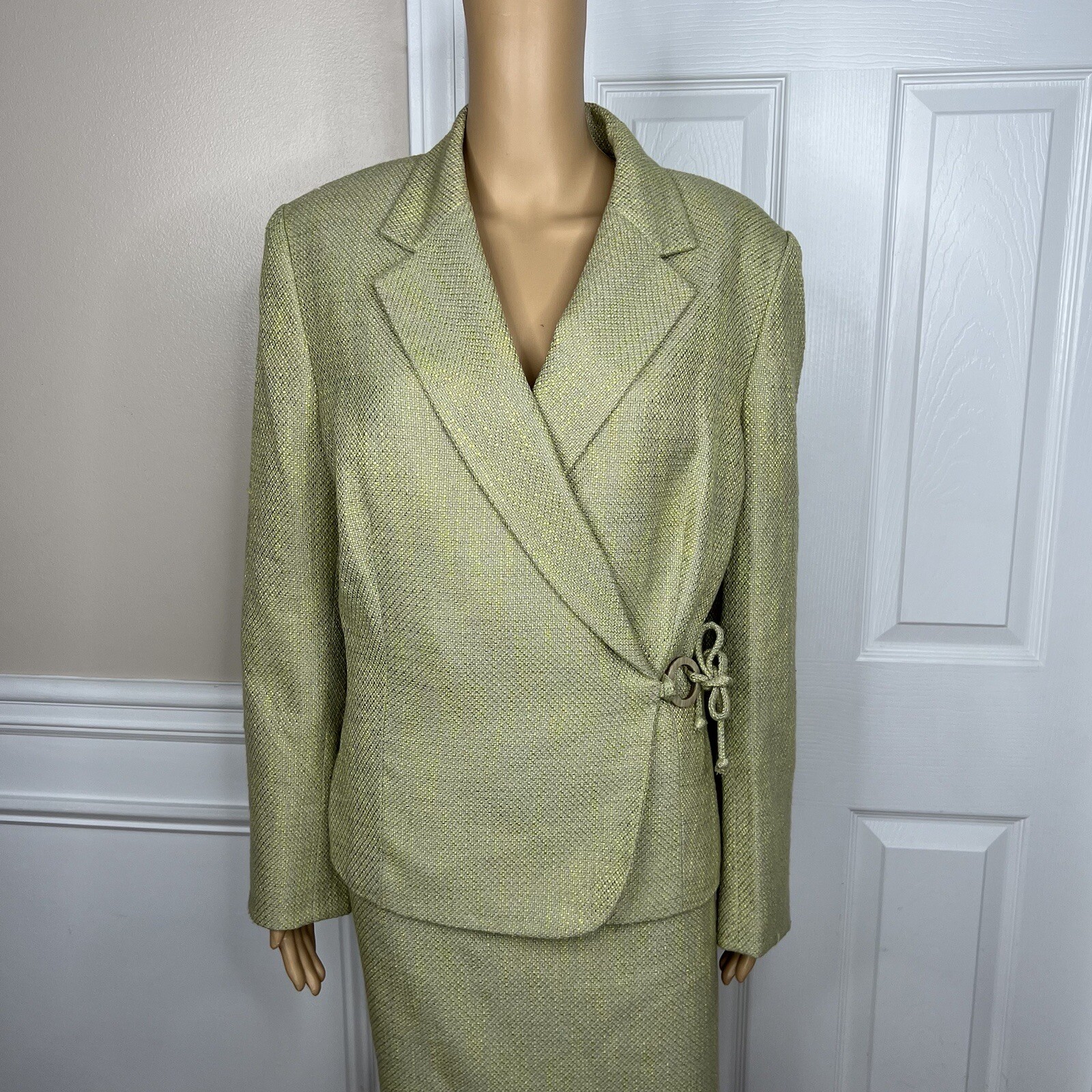 Kasper Women Polyester Rayon Skirt Suit 16 Green Ruffle Lined Wrap Belted 2PC