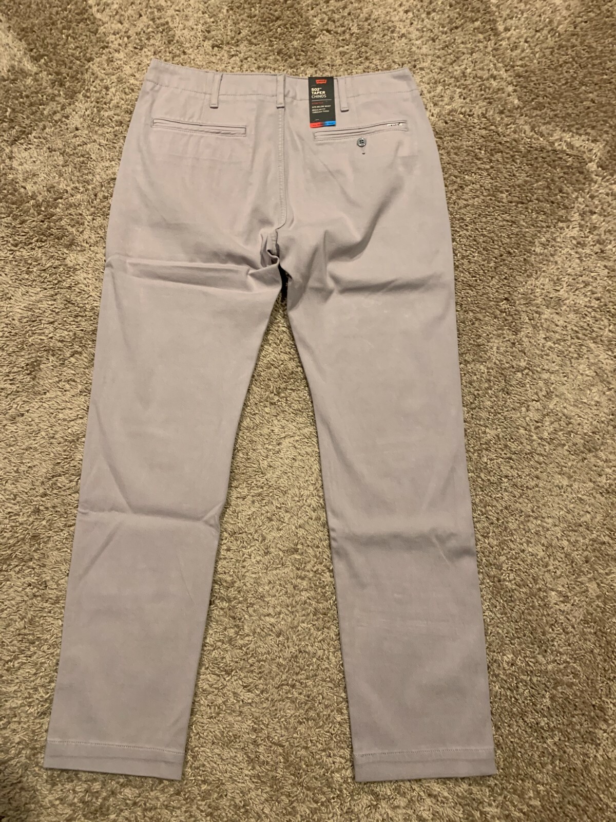 Levi’s Premium 502 Taper Gray Chino / Pant All Seasons Men’s 31X32 NWT RT$98 C19