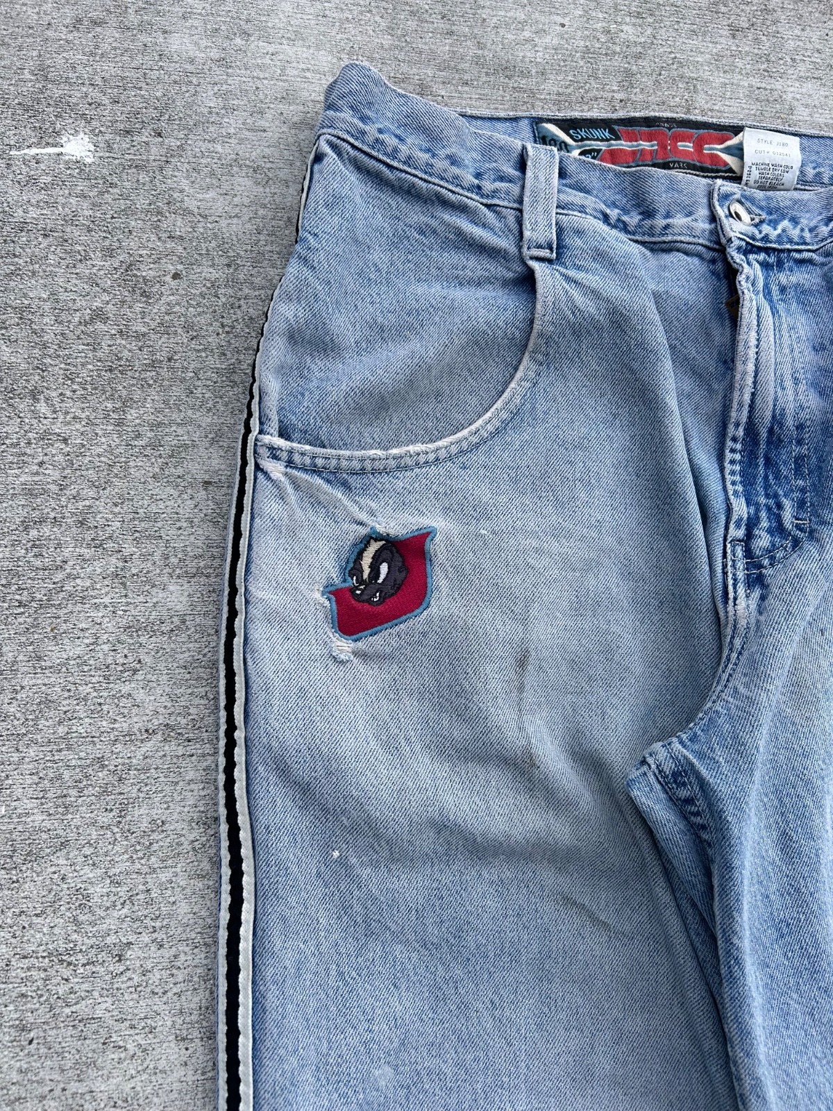 Vintage 90s JNCO skunks 34×31