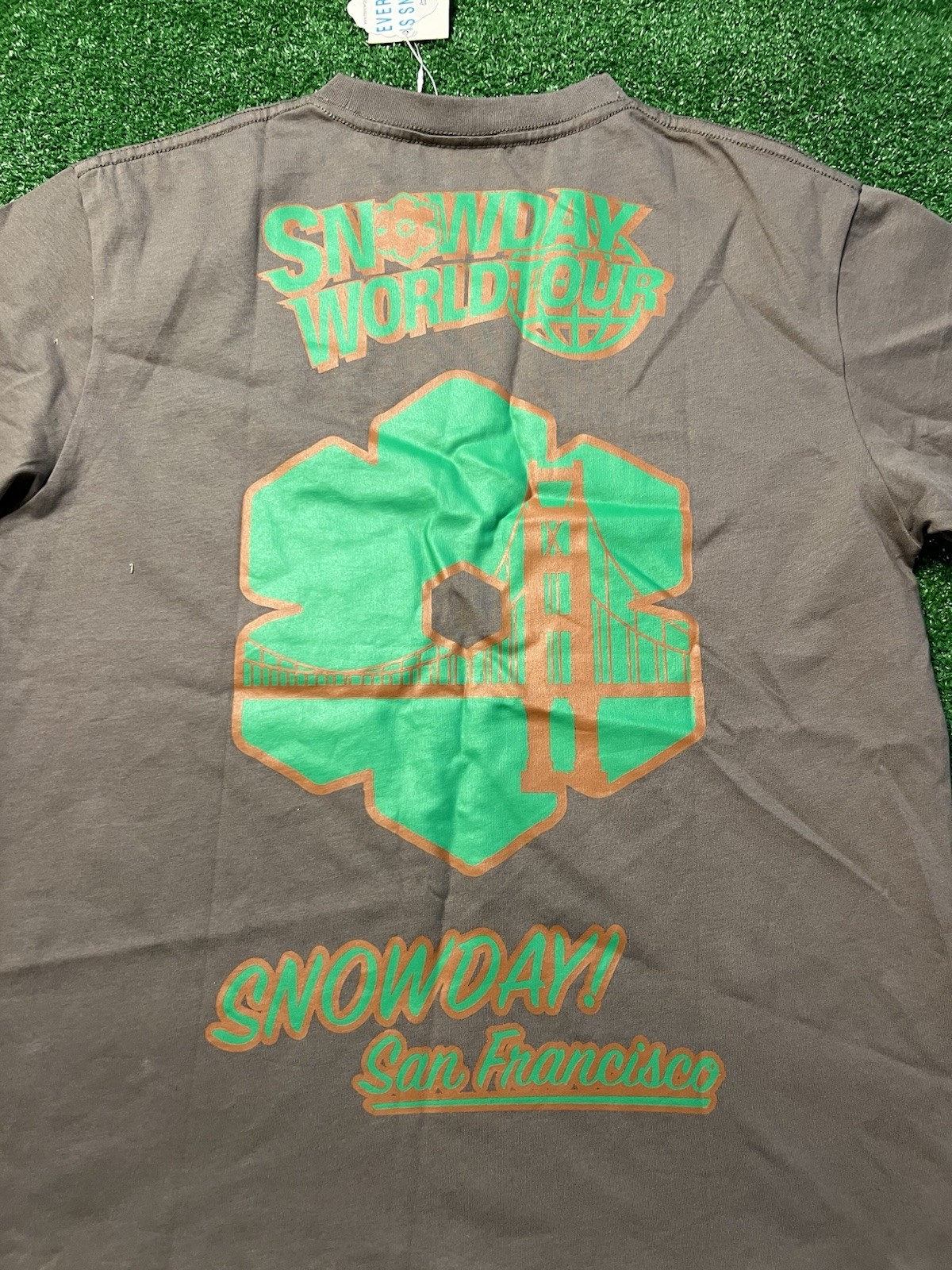 Snowday San Francisco Bridge heavyweight cotton oversized t-shirt Size Small