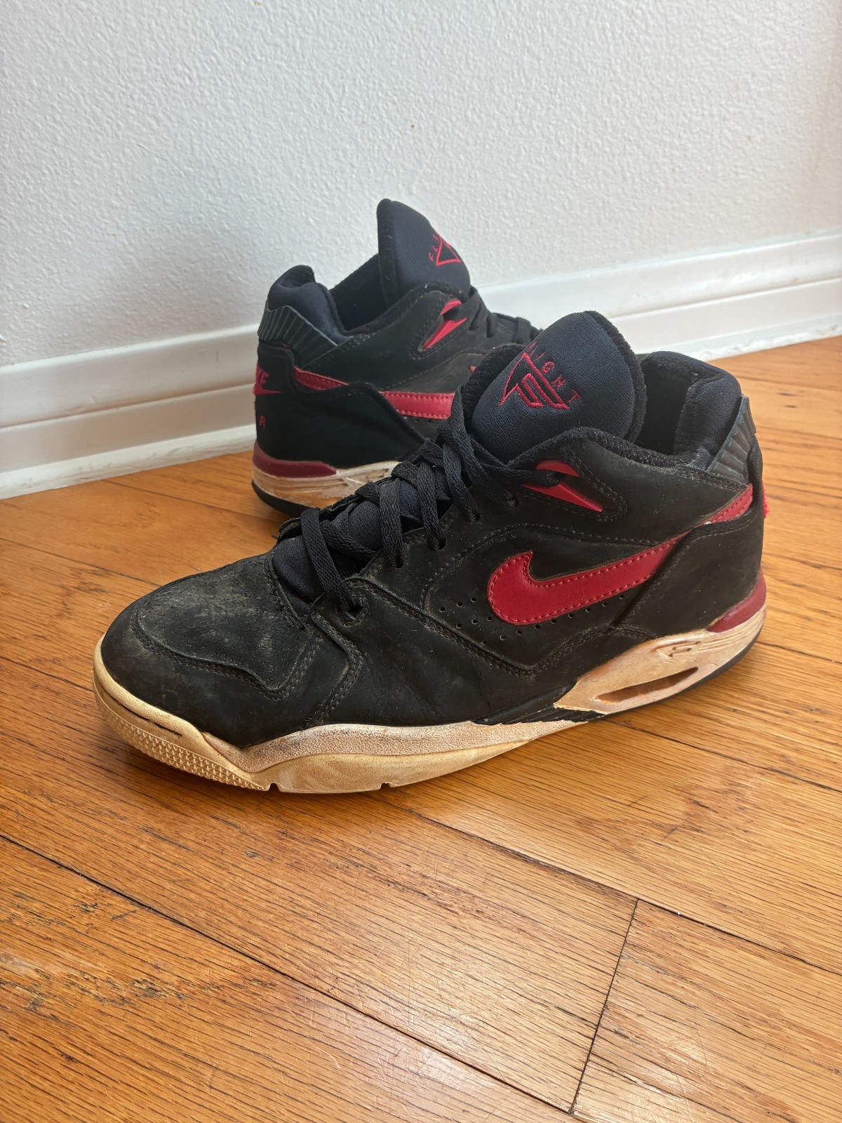 Vintage Nike Air Flight Mens Size 10.5 Black Red 307391-061 2003 Rare AS-IS