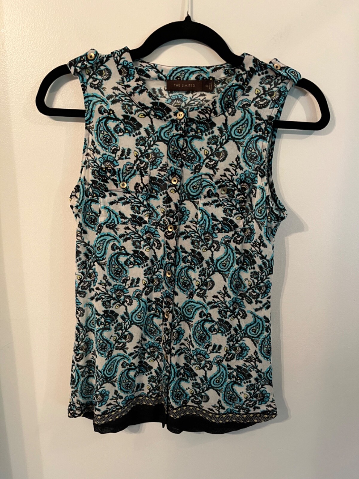 THE Limited Paisley Floral Multicolor Sleeveles Blouse Top Button Accent Boho XS