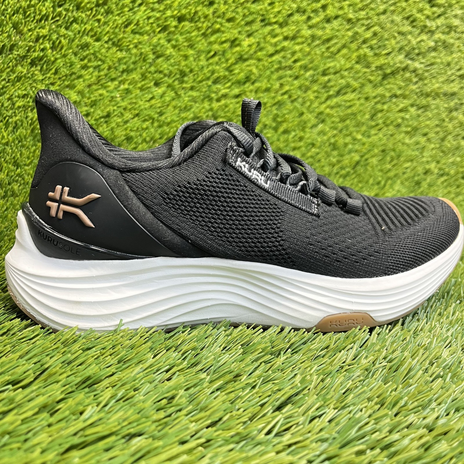 Kuru Atom 2 Womens Size 7D Black White Athletic Running Walking Shoes Sneakers