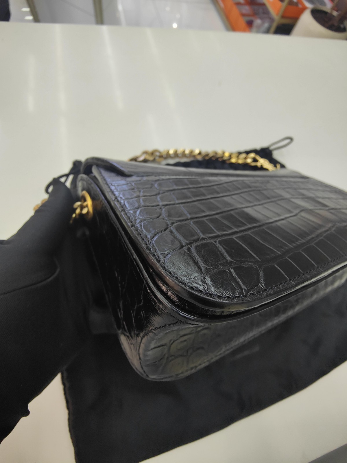 Saint Laurent elise black crocodile embossed chain bag (24 × 15 × 9)cm