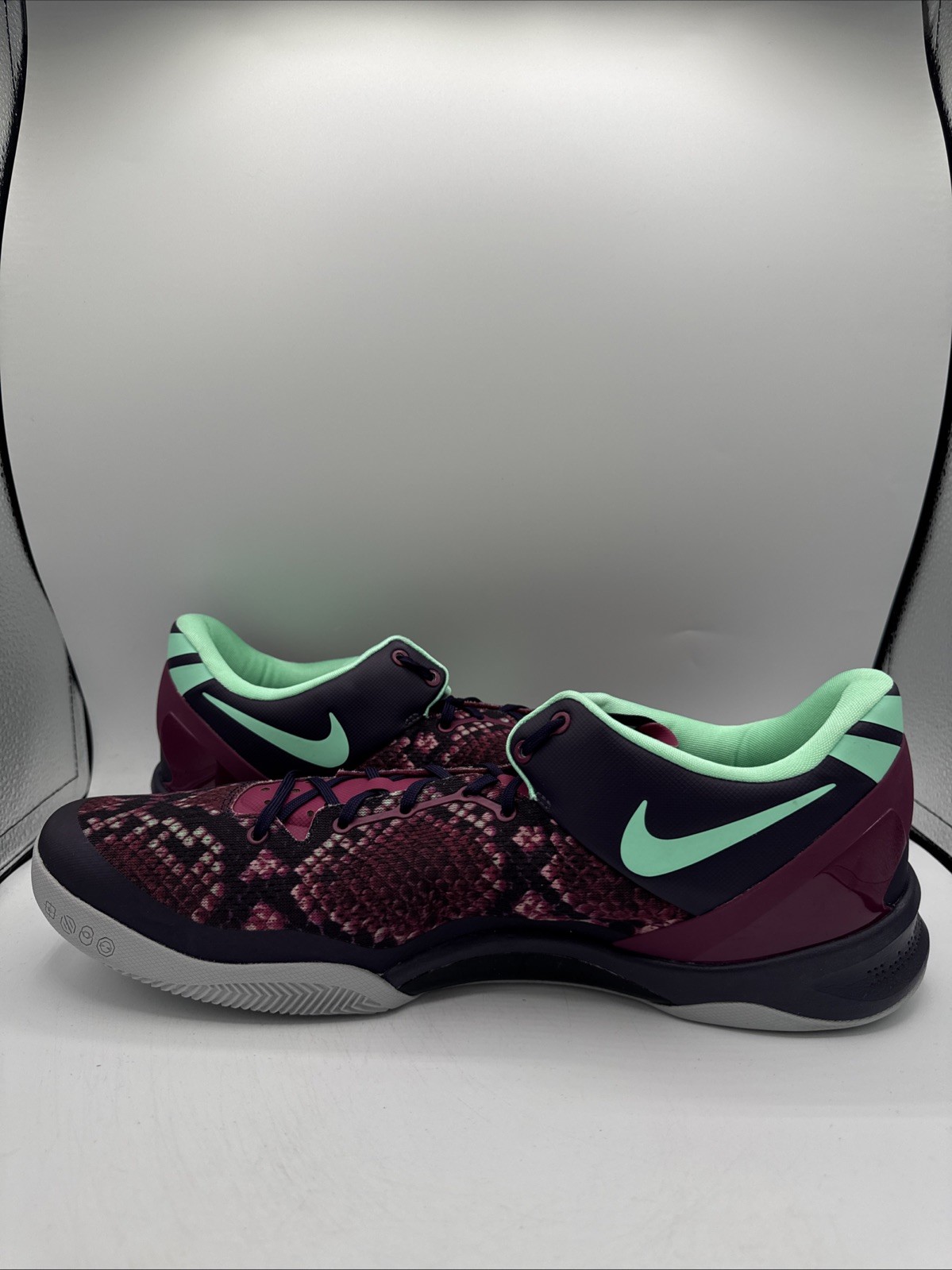 Nike Kobe 8 VIII System Pit Viper Purple Dynasty Size 17 Sneakers 555035-502