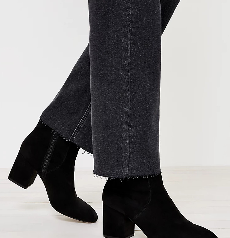 Ann Taylor Loft Straight Leg Jeans in Washed Black Wash Size: 34 Reg $79.50