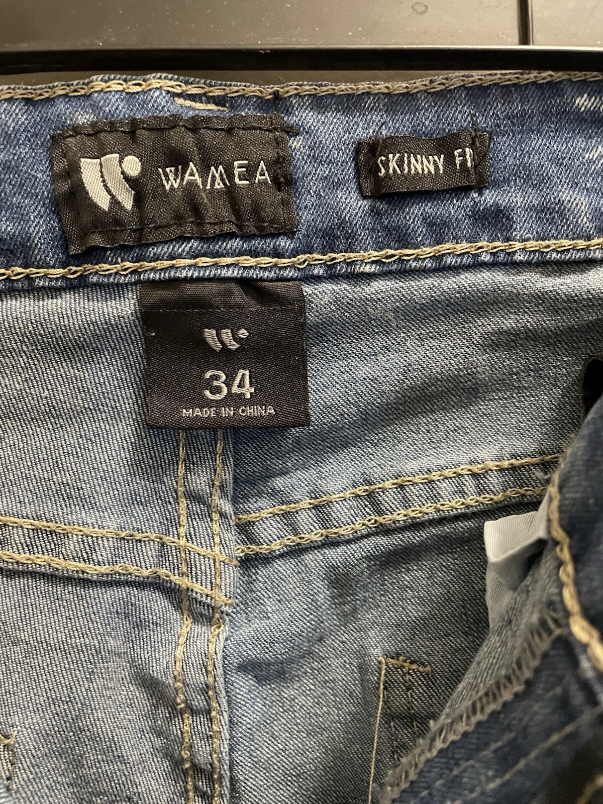 Waimea Skinny Fit Distressed Mens Blue Jeans SZ 34 Skinny Fit With Red Accent