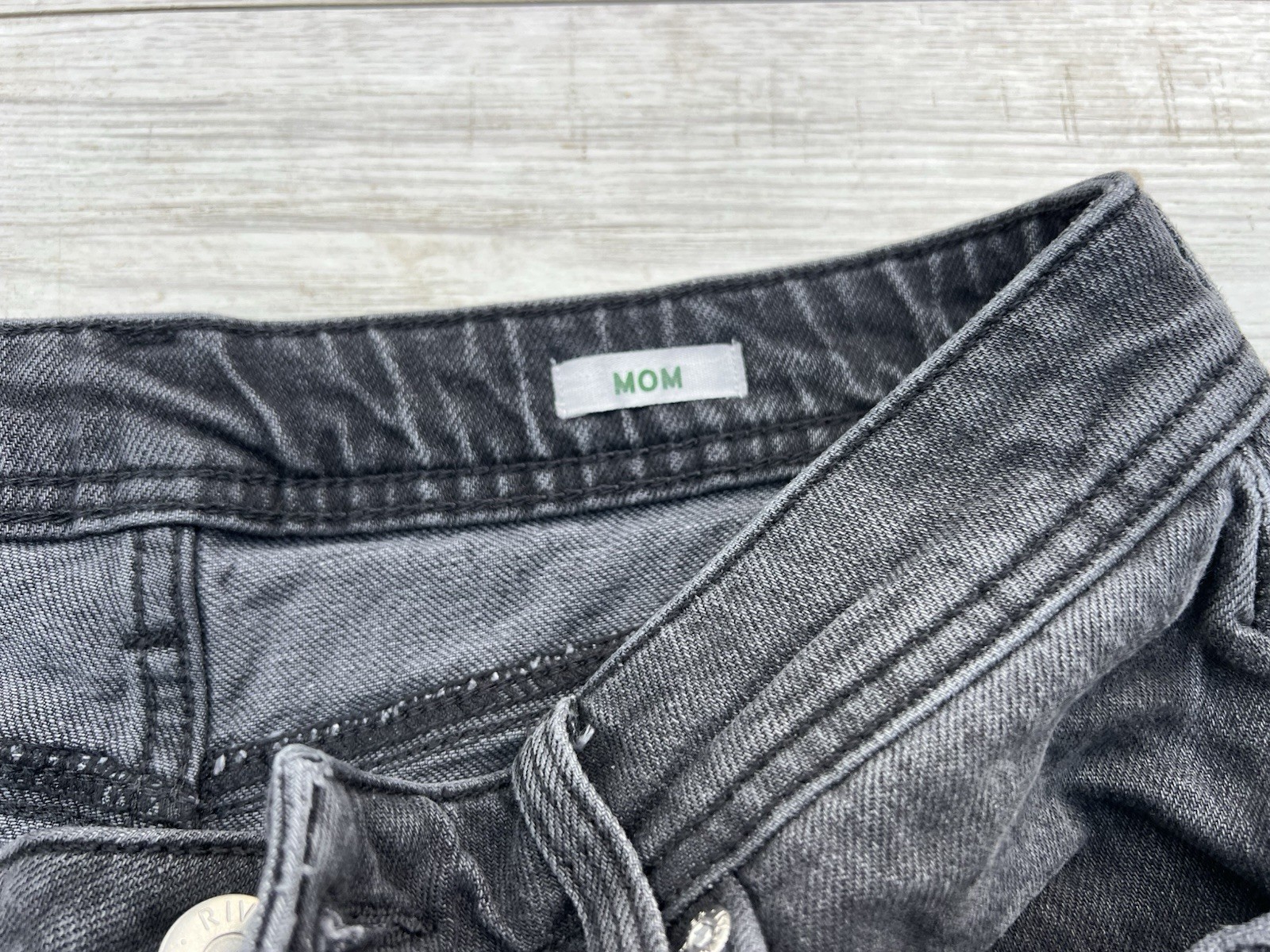 RIVER ISLAND LADIES CURRENT SEASON HIGH RISE MOM JEANS SIZE 12 REGULAR