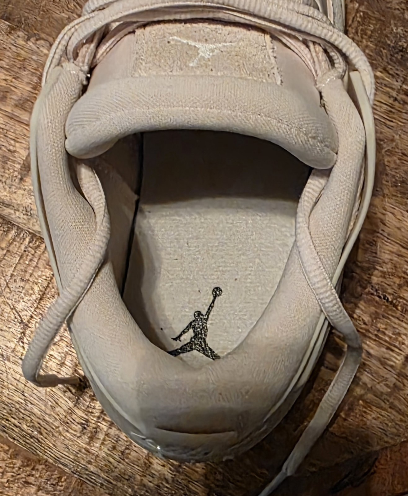 Nike Air Jordan 4 RM “Legend Light Brown-Sail” FQ7940-200 Women’s 8 Men’s 6.5