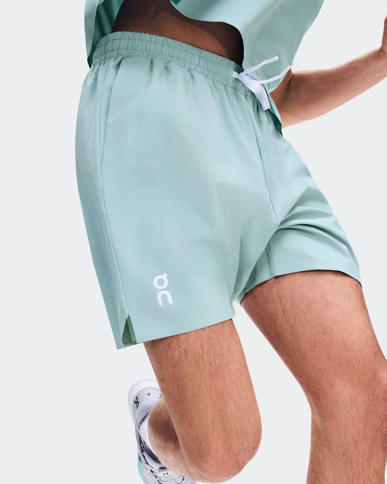 Men’s ON 5″ Court Shorts Brook 1MG10194996