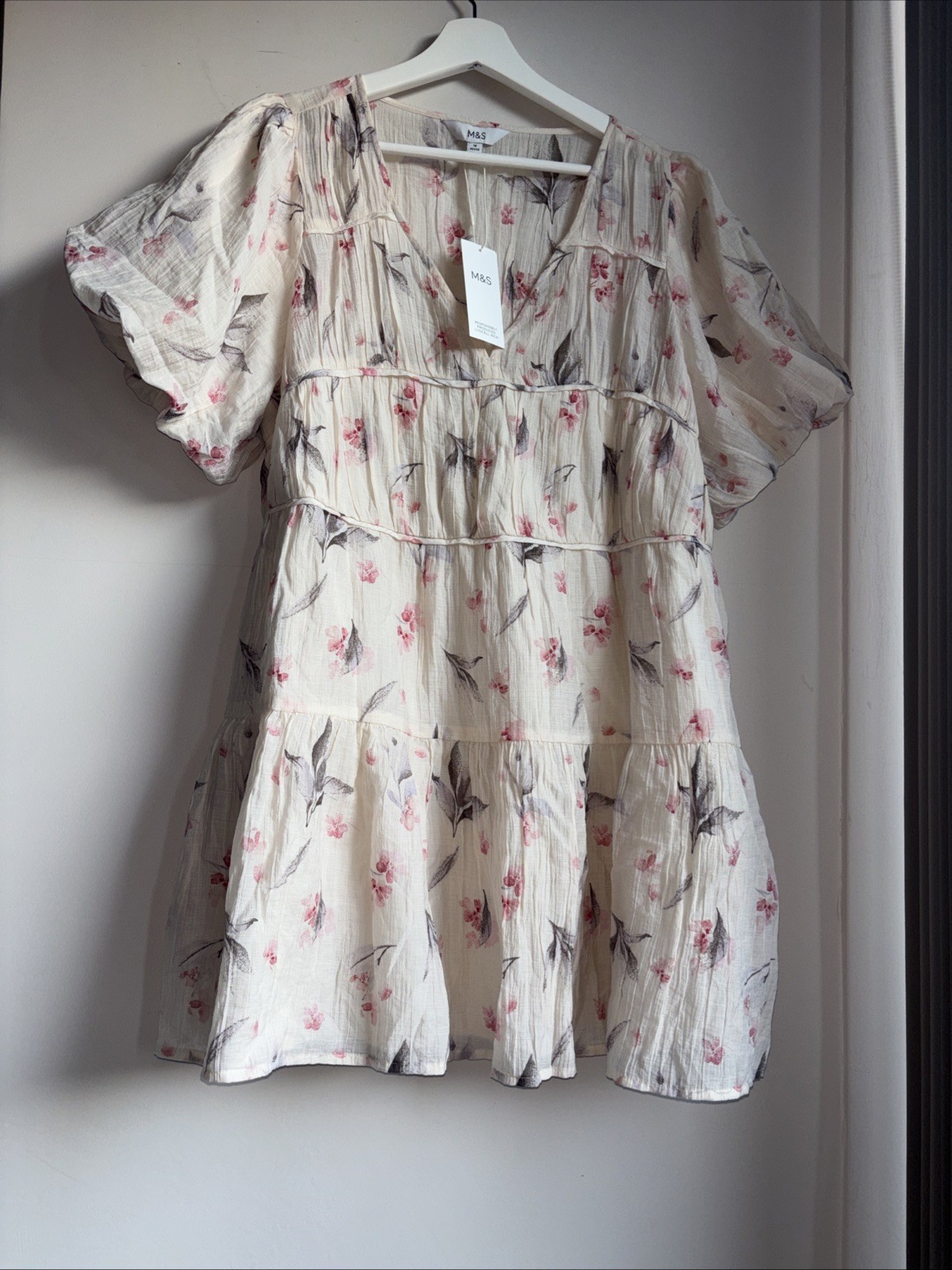 Dress Marks & Spencer Size 16 Petite Floral Knee Length Puff Sleeve Lined Bnwt