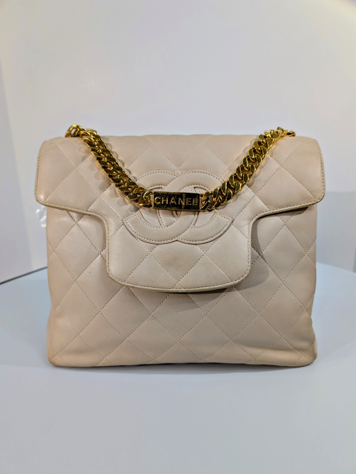 Chanel Vintage Lambskin CC Flap Shoulder Bag with 24K Gold-Plated Logo Chain