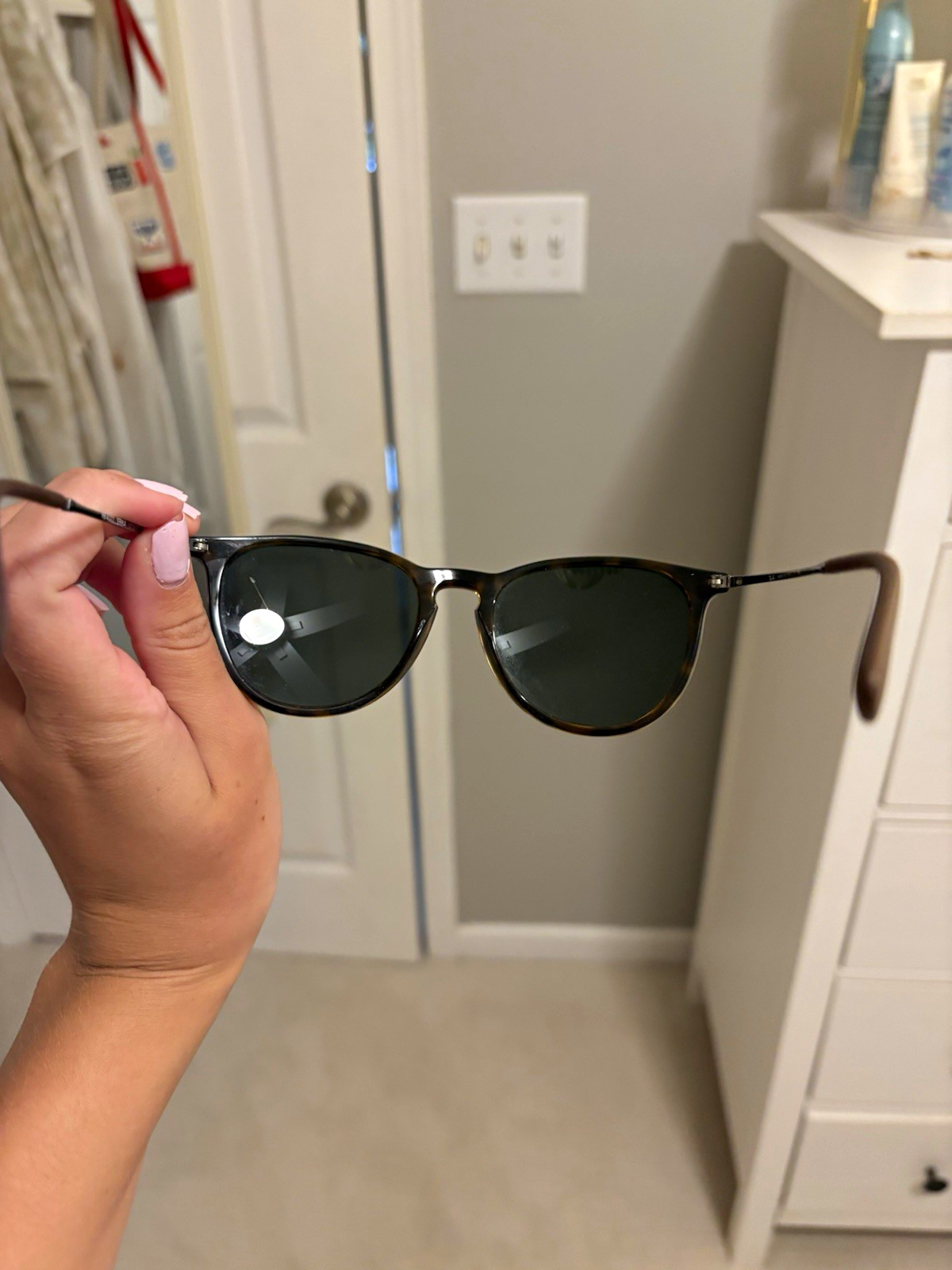 Ray-Ban Erika Round Tortoise Shell Brown Frame Sunglasses Black Gradient Lens