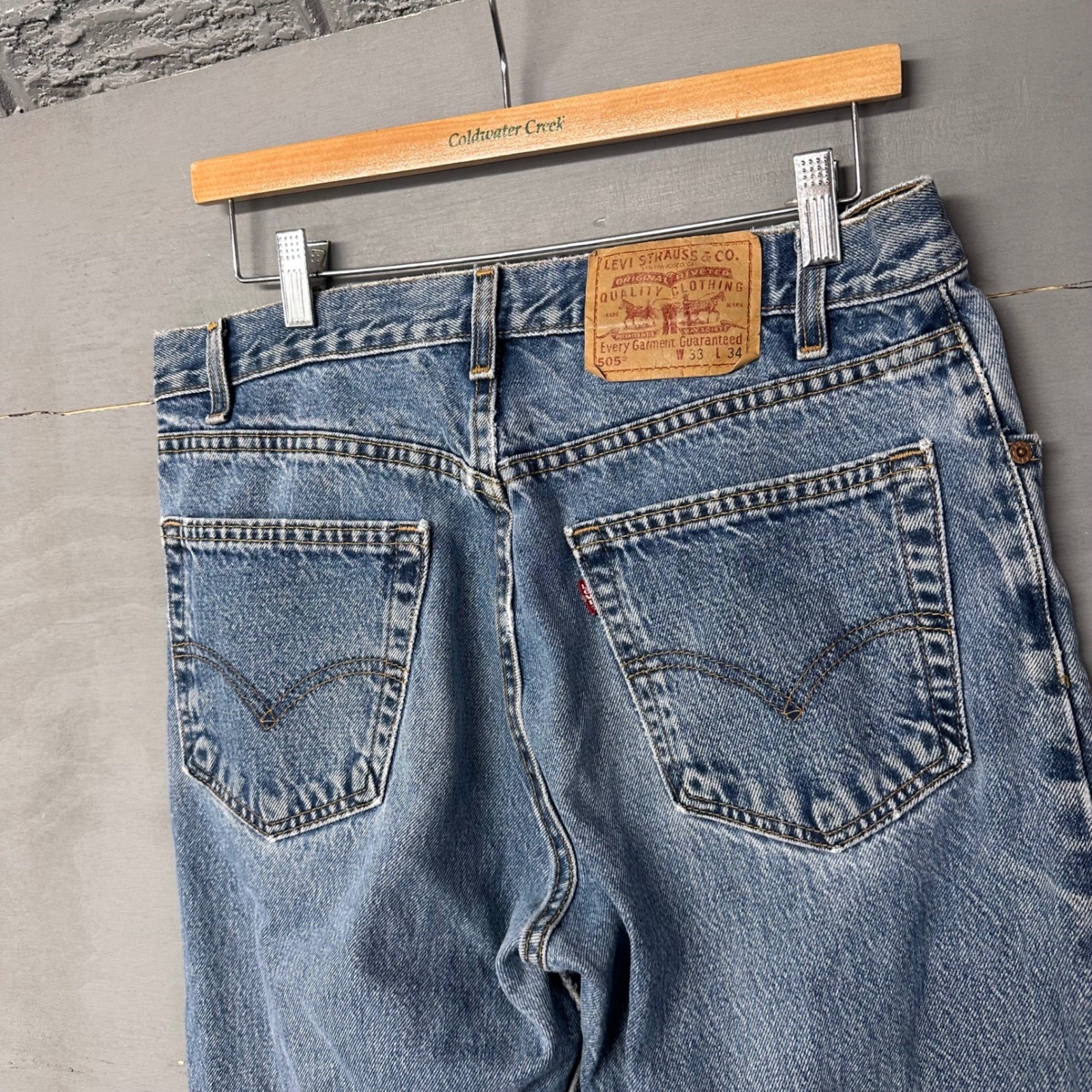Levi Strauss 505 Jeans Mens W33 L34 Light Wash Straight Fit Denim Pants