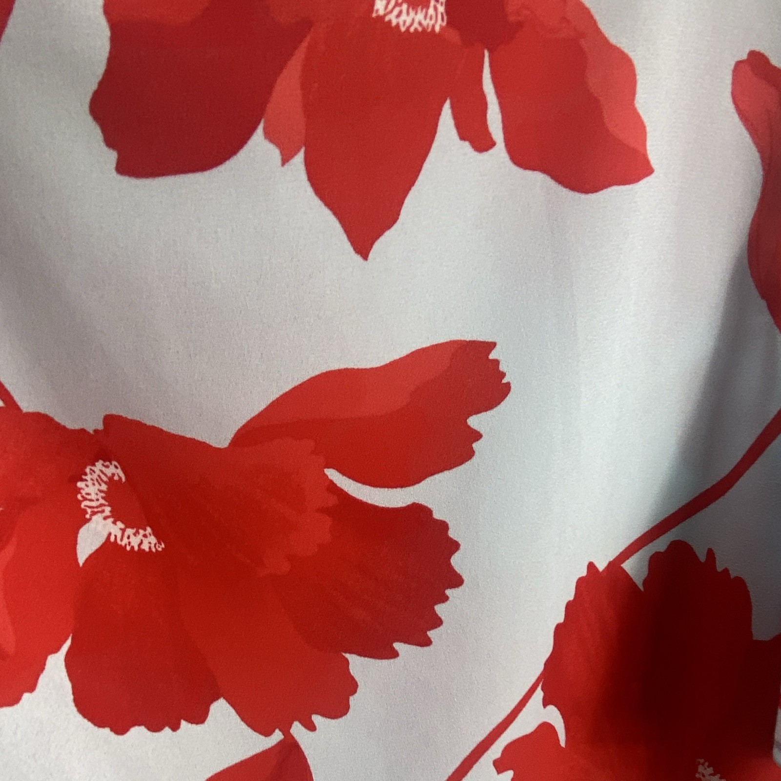 Ann Taylor Women’s S Light Blue Red Floral Satin Short Sleeve Round Neck Blouse