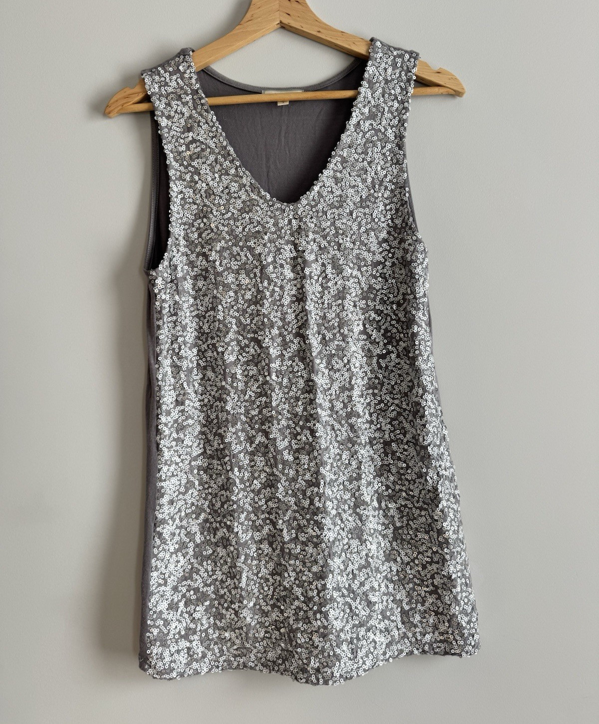 Pleione Gray Silver Sequin Knit V-Neck Sleeveless Pullover Tank Top S