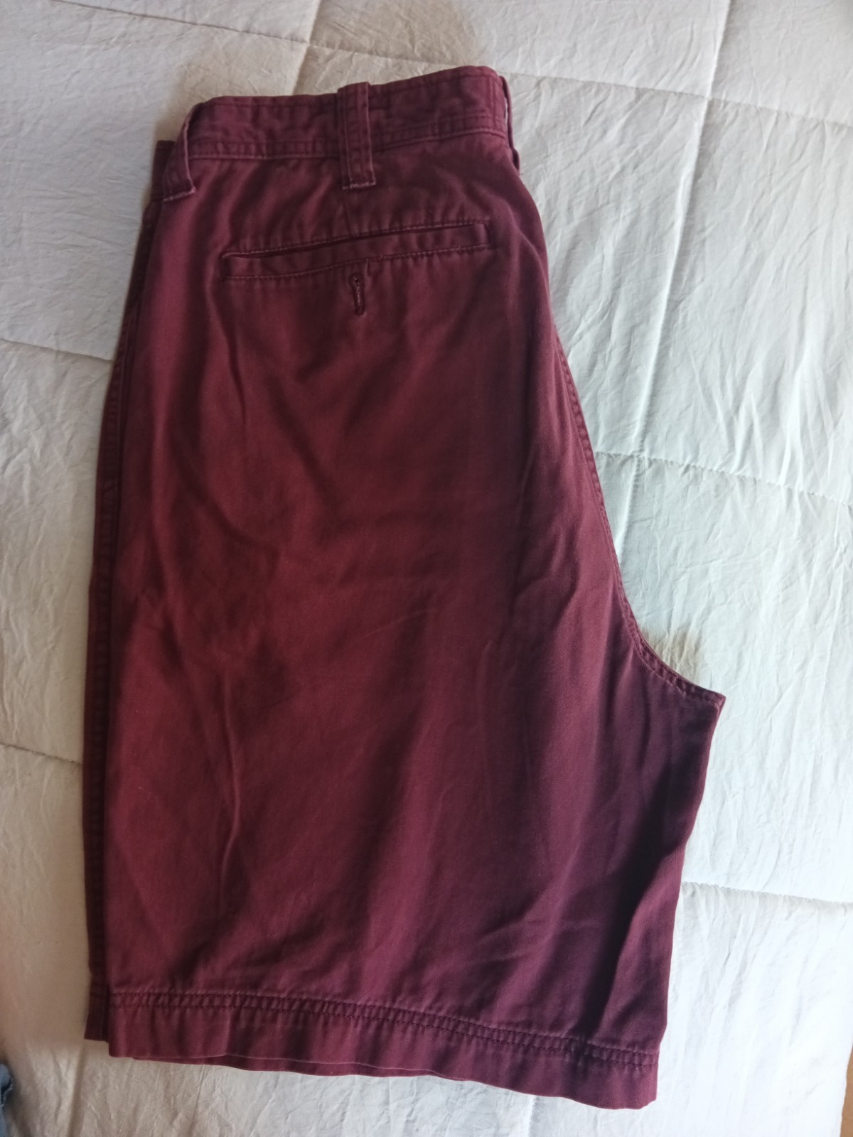 Men’s Shorts Sz. 38 St. John’s Bay Chino Style Maroon/Burgandy 9″ Inseam