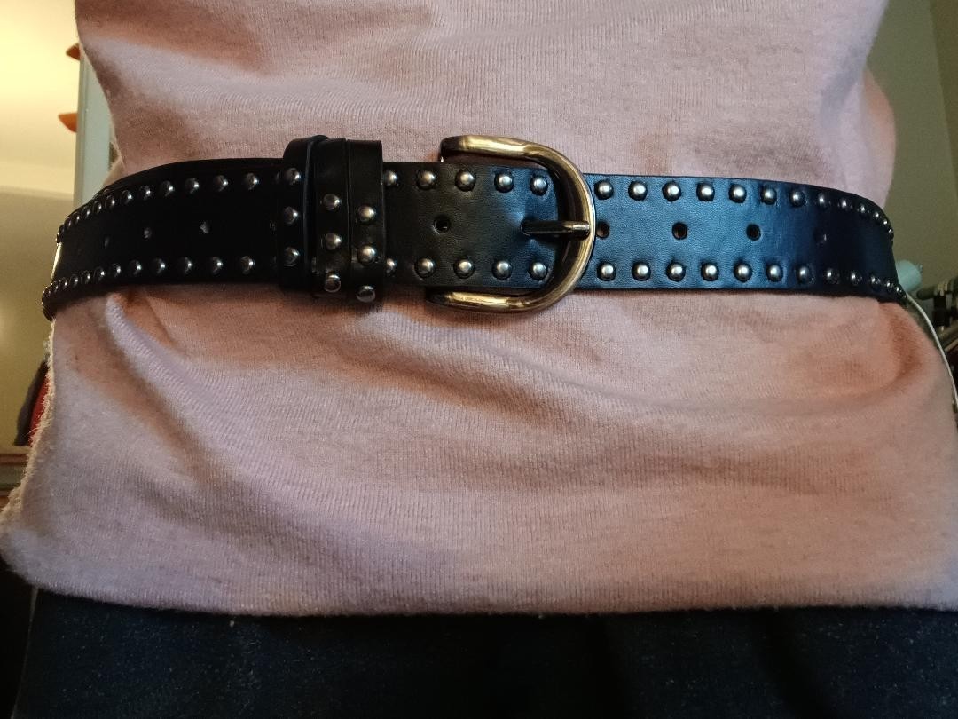 WOMEN WESTERN BLACK STUDDED PUNK LEATHER BELT Size M/L belt length is 47 in NEW