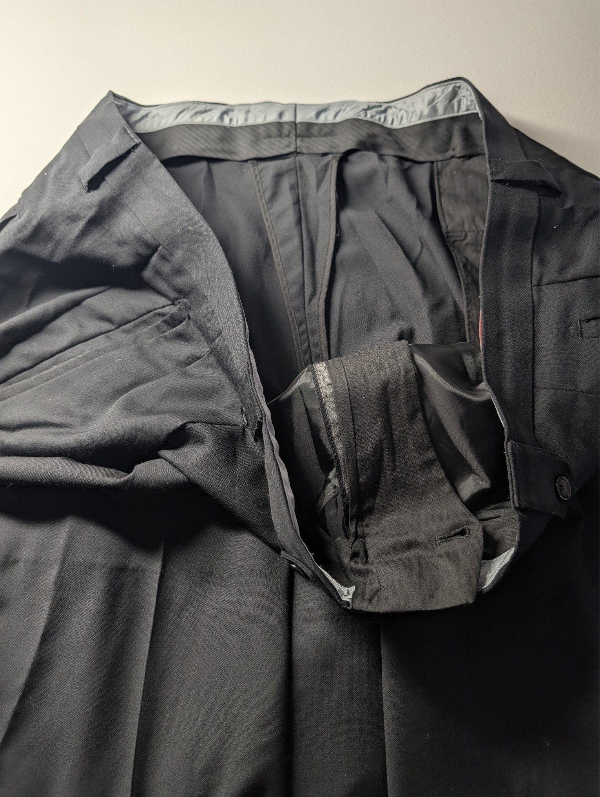 Tiglio Rosso 3 Piece Suit Mens 56L Pants 48×35 Solid Black Super 150s Wool