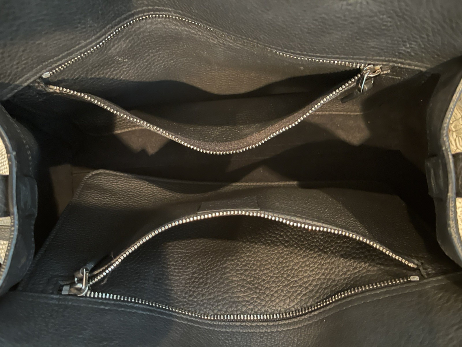 Gucci Soft Calfskin Jackie Piston Lock Top Handle Crossbody Bag Black Calfskin