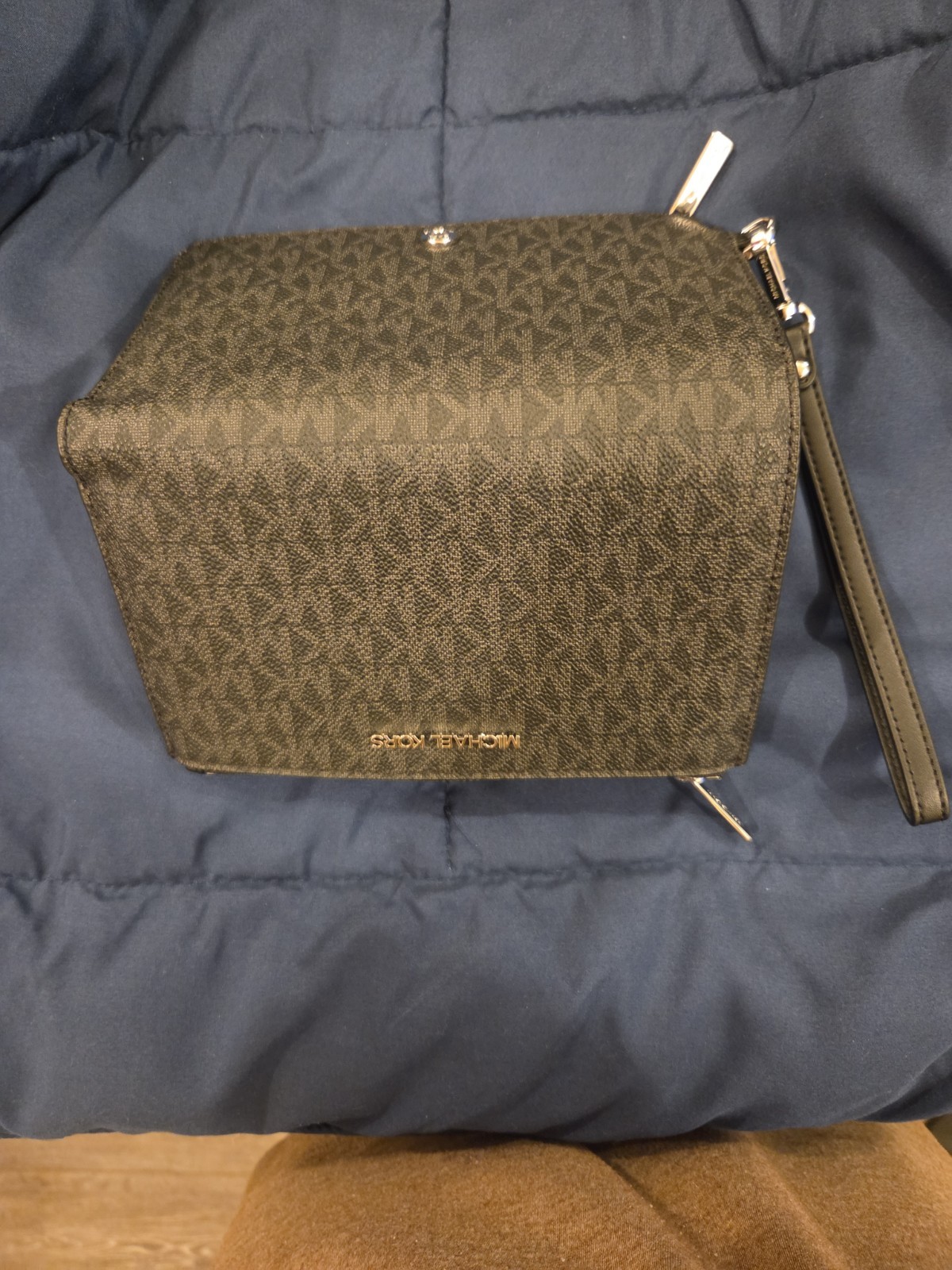Michael Kors Black Wristlet Wallet Used Great Condition No Marks