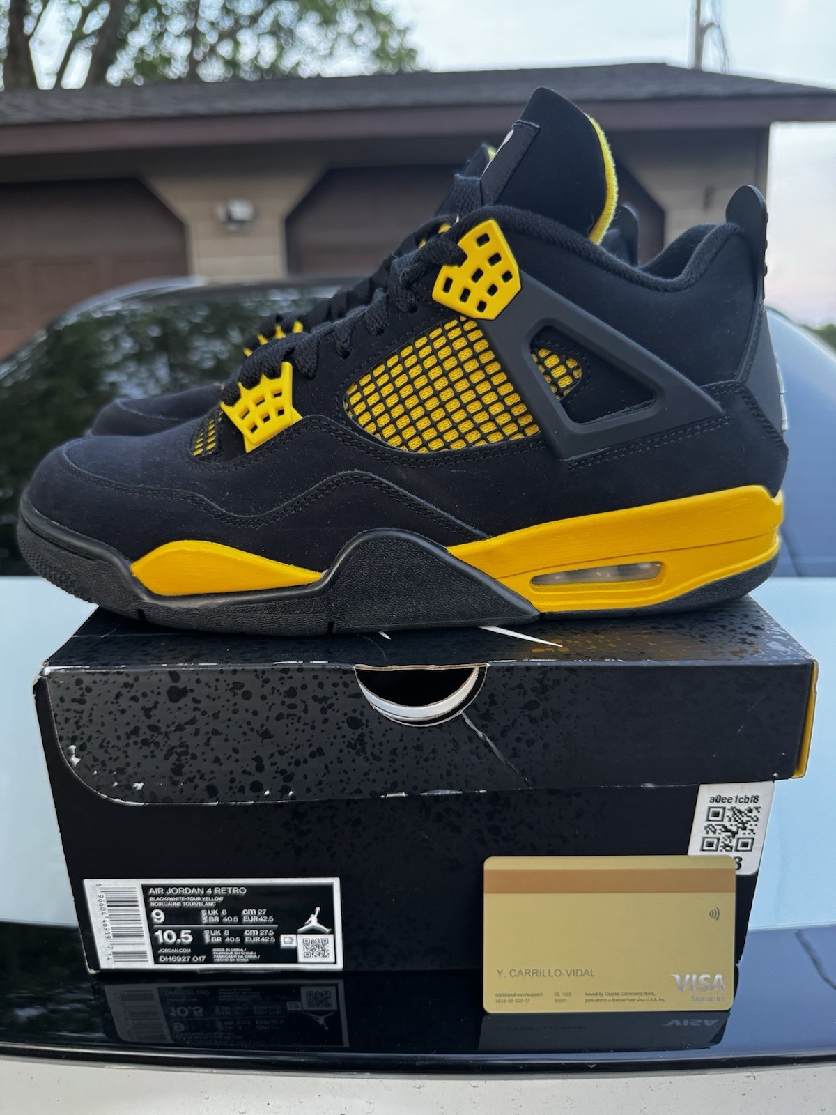Air Jordan 4 Retro Thunder Size 9 Yellow/Black