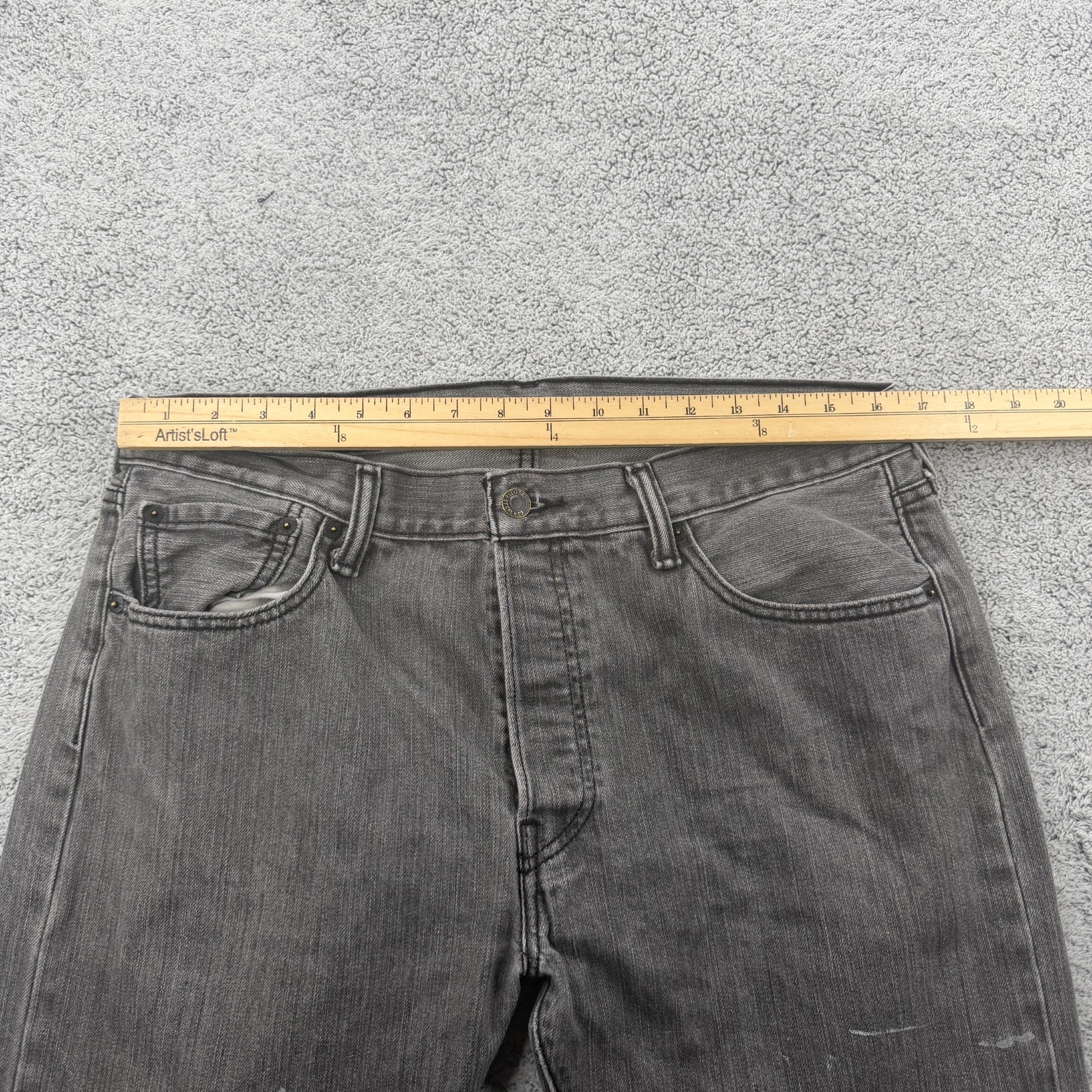 Levis 501 Jeans Mens 33×31 Gray Black Button Fly Straight Denim Pants Cotton