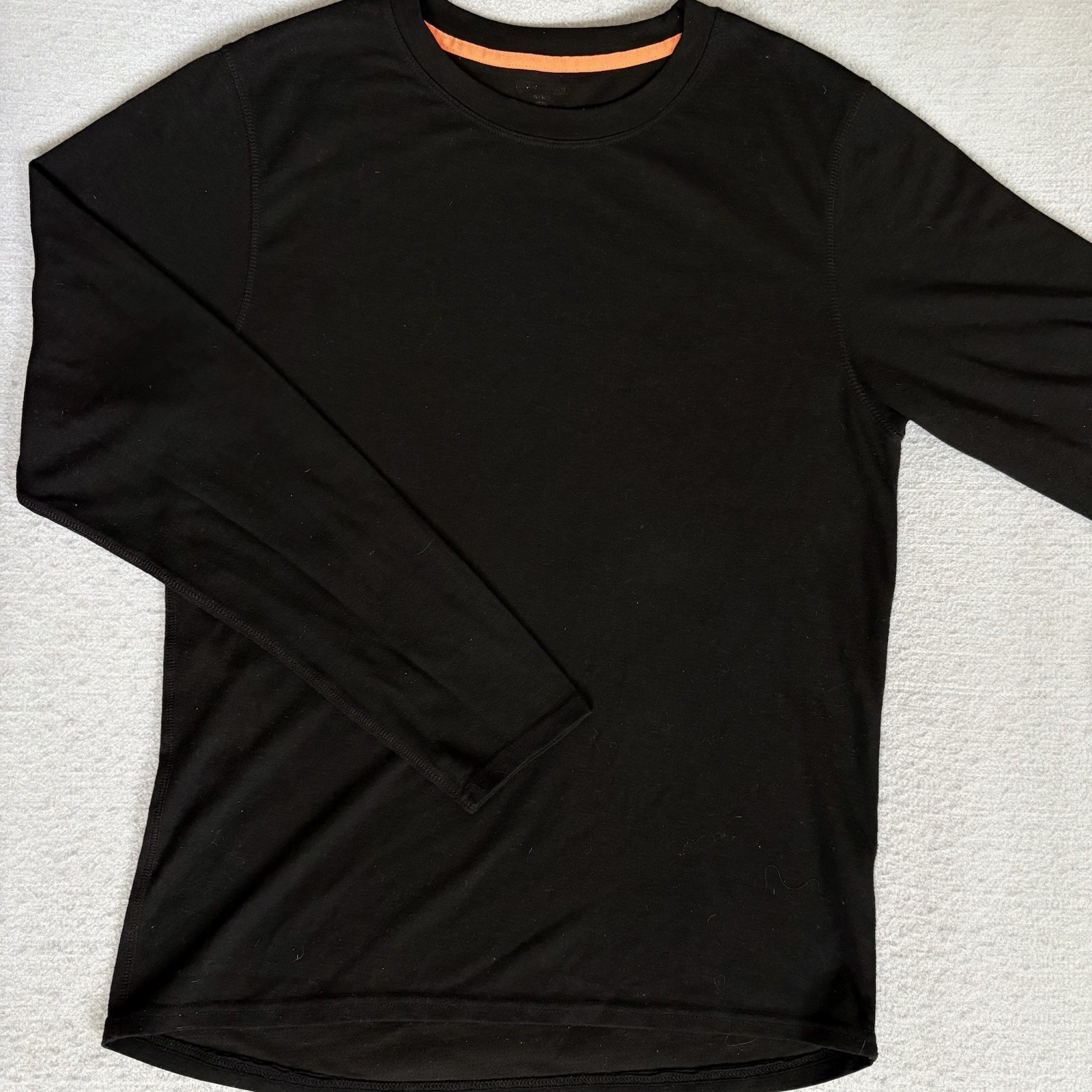 Omni Wool Men’s Base Layer Long Sleeve Crew Neck Men’s XL Black Wool Blend