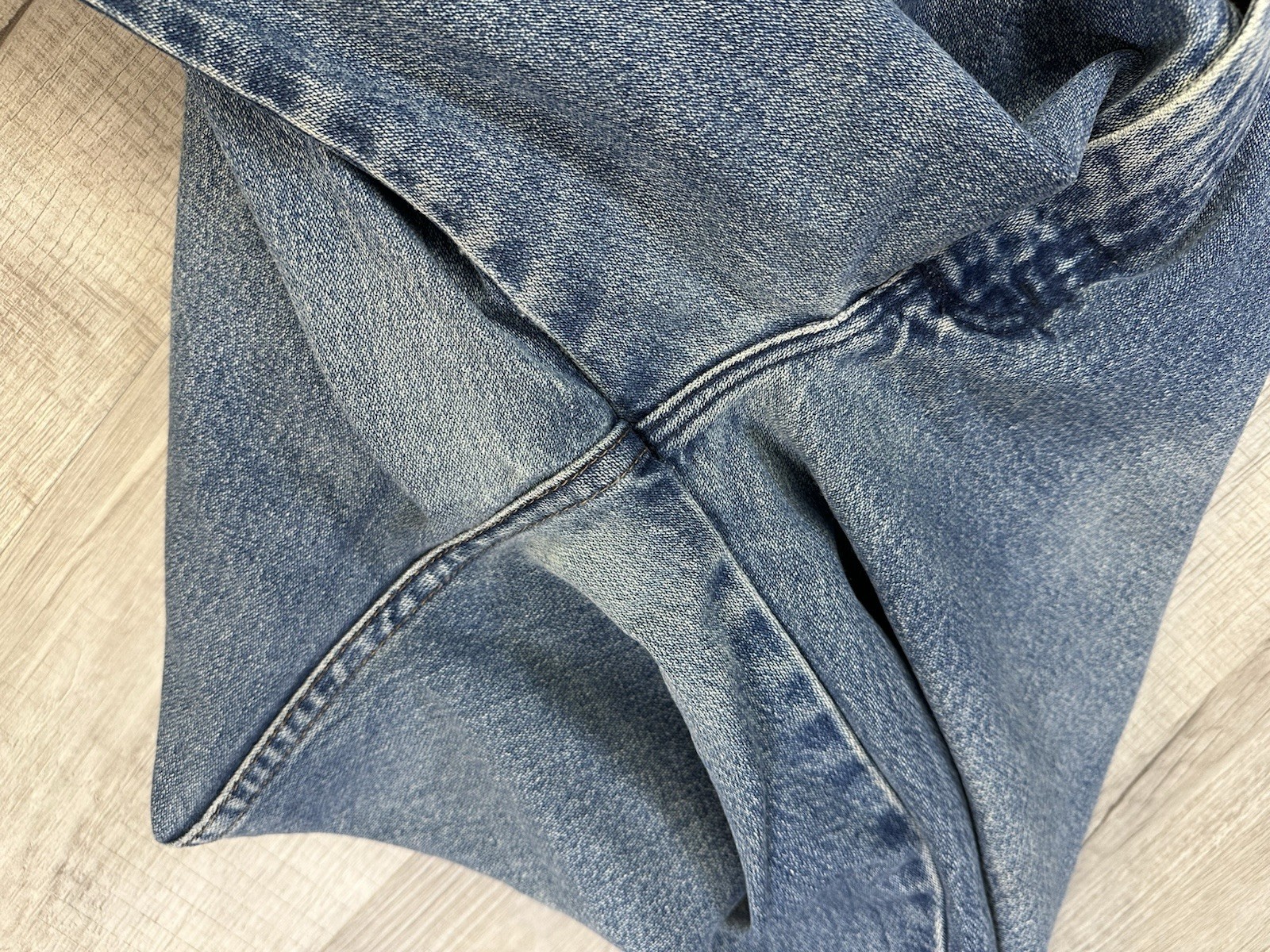VTG Wrangler Jeans Faded Blue Western Denim US Fabric Men 36X30 (Actual 35X27.5)