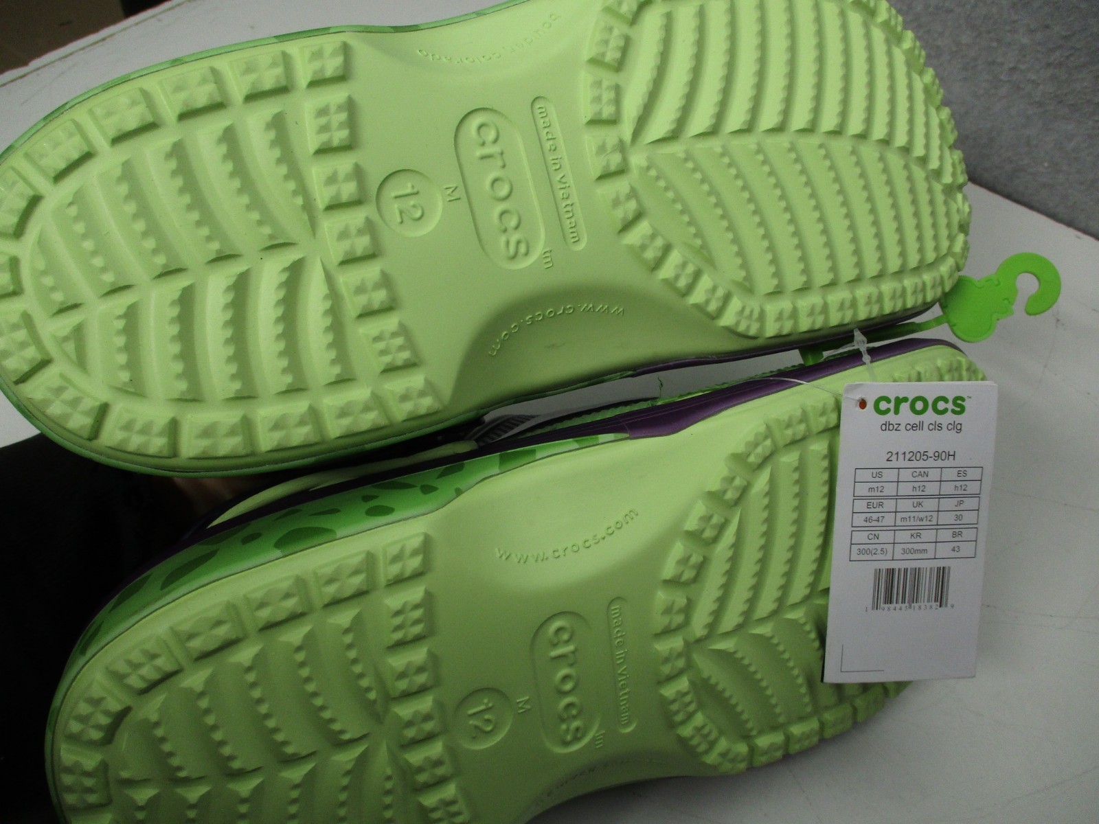 Crocs Dragon Ball Z Cell Classic Clogs Mens Sz 12 Green Slip on Shoes