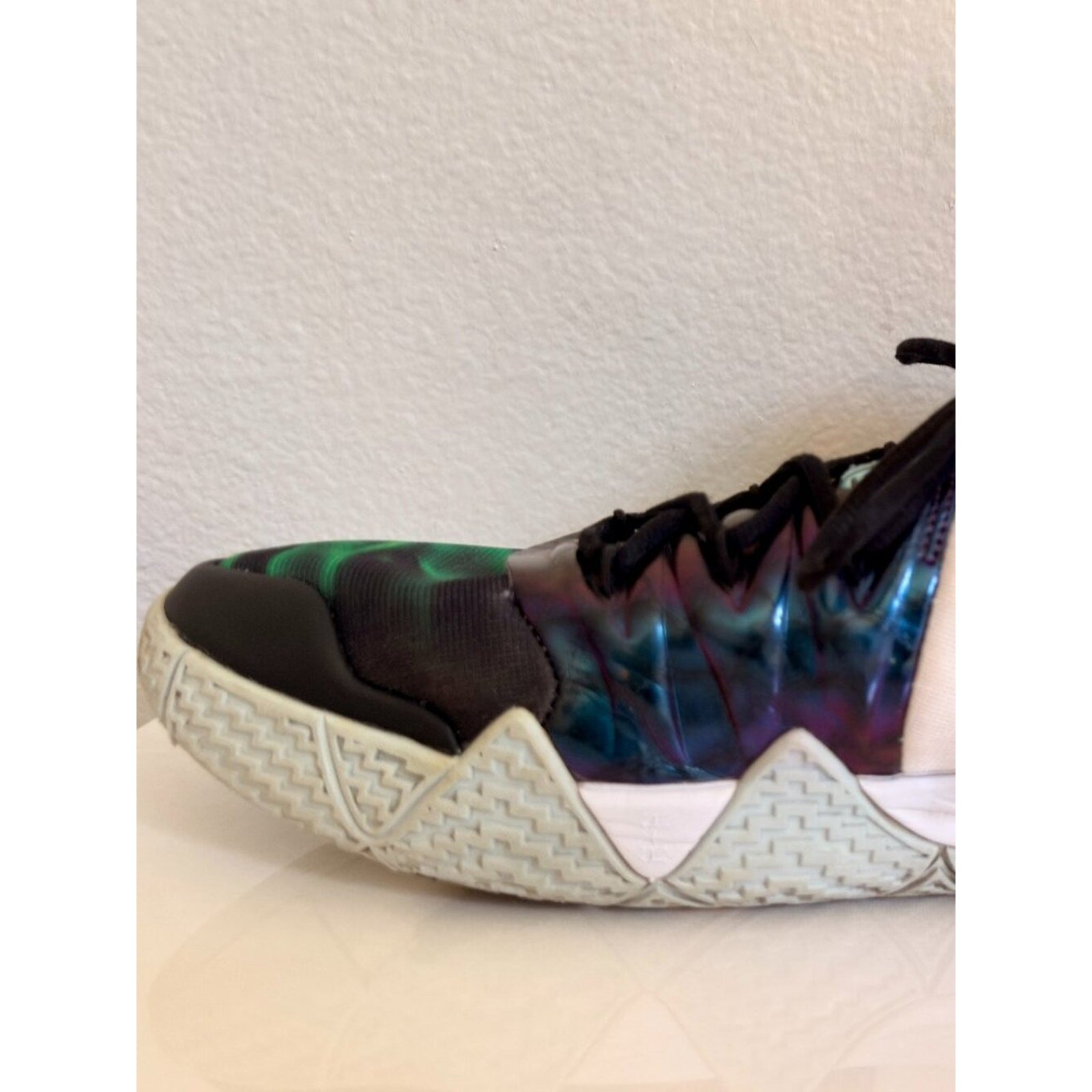 Nike Kybrid S2 Best Of Kyrie Irving Pineapple What The Sneakers (Size 13.5 Men)