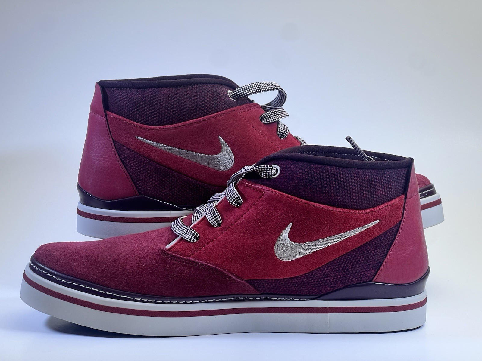 Nike 6.0 Brazen Team Red Light Bone Men’s Size 8.5 Mid Skate Shoes 407715-600